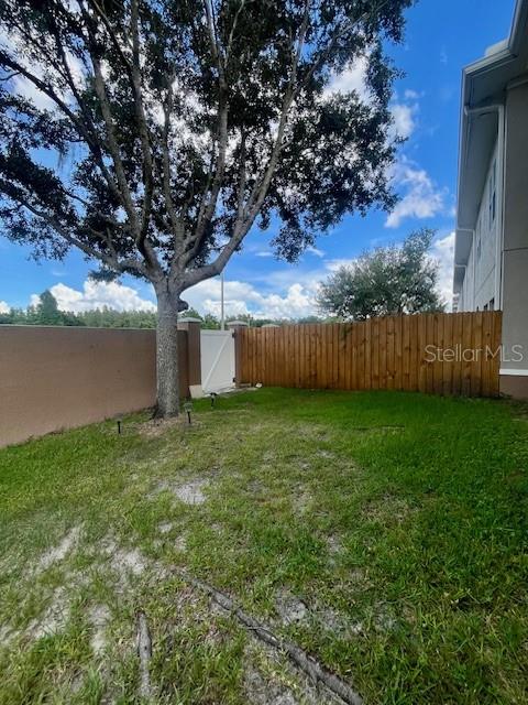 10802 CELTIC WOODS AVE — photo 23