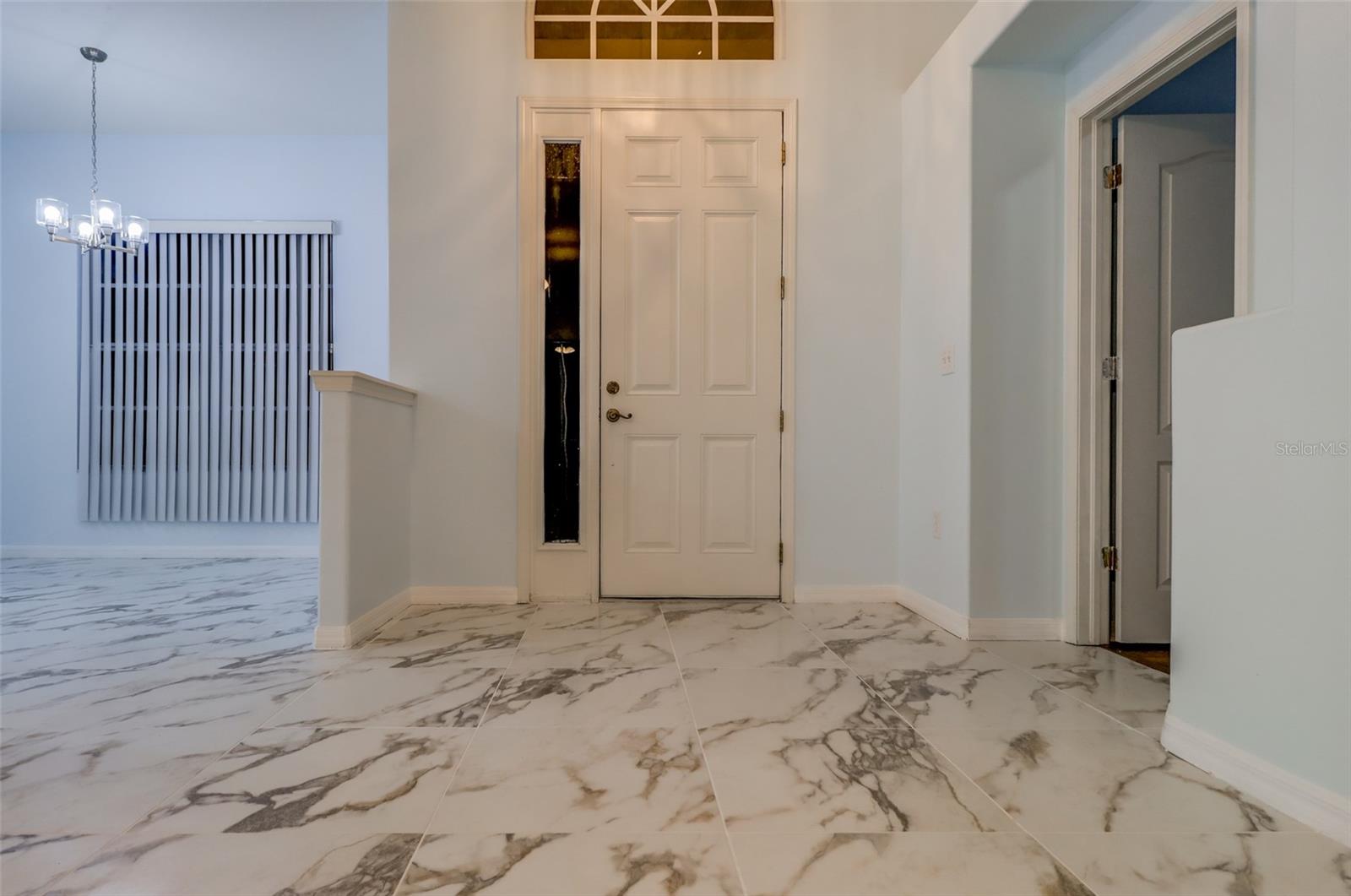 207 TAYLOR BAY LN — photo 18