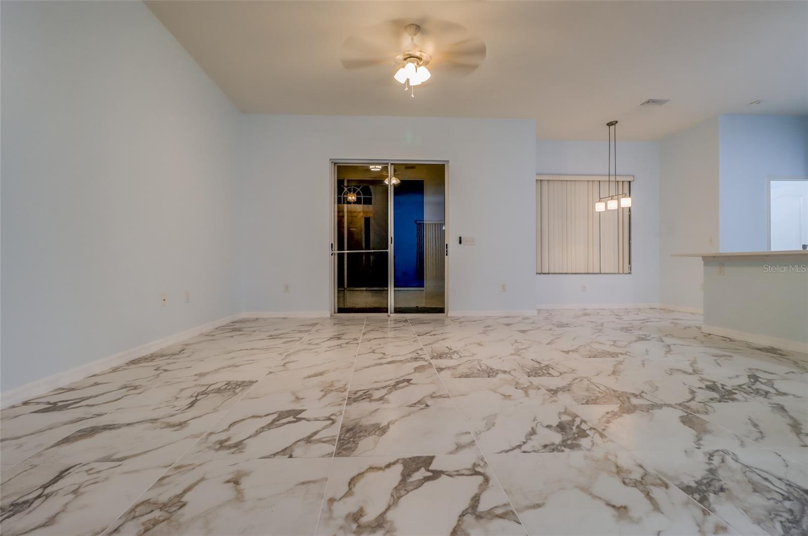207 TAYLOR BAY LN — photo 13