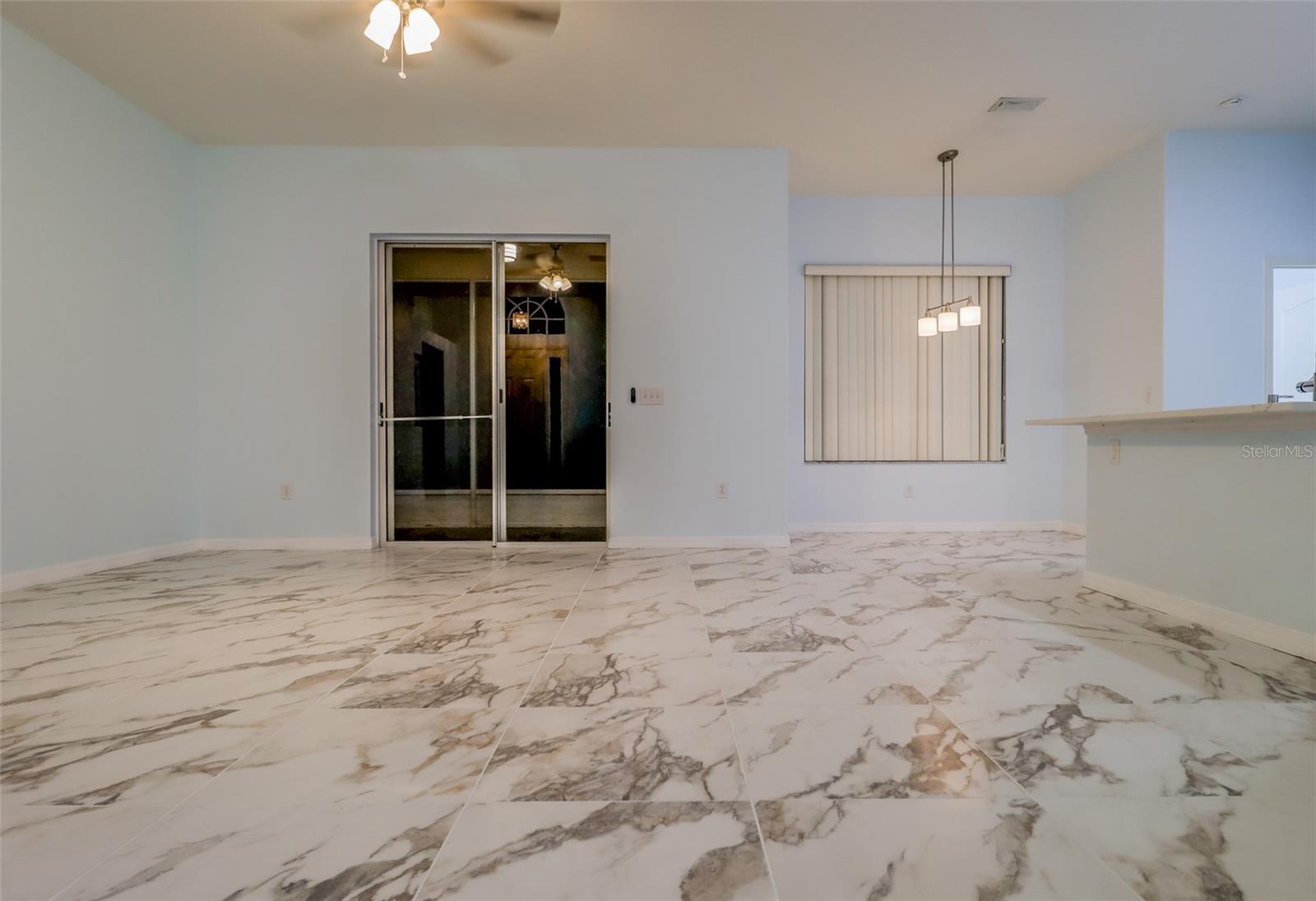 207 TAYLOR BAY LN — photo 14