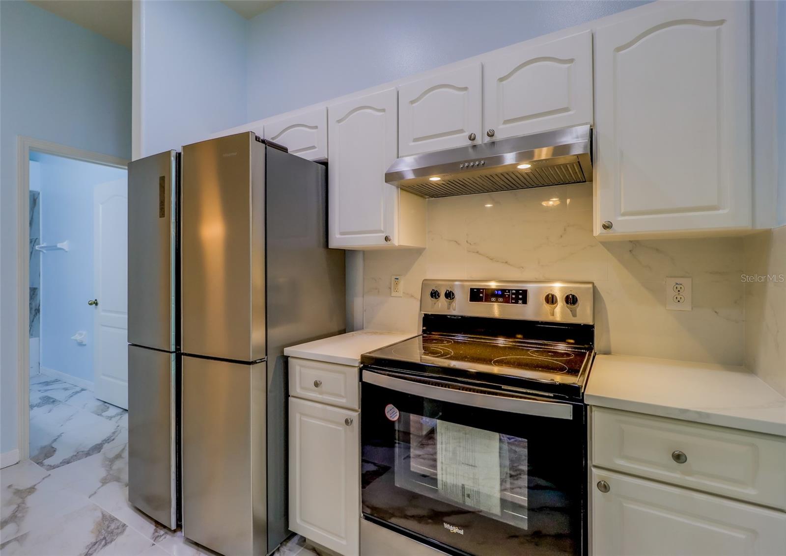 207 TAYLOR BAY LN — photo 22
