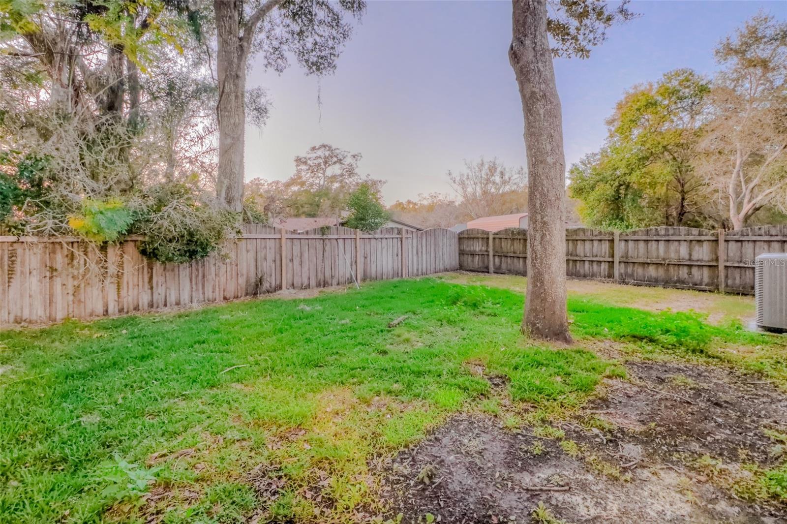 207 TAYLOR BAY LN — photo 2