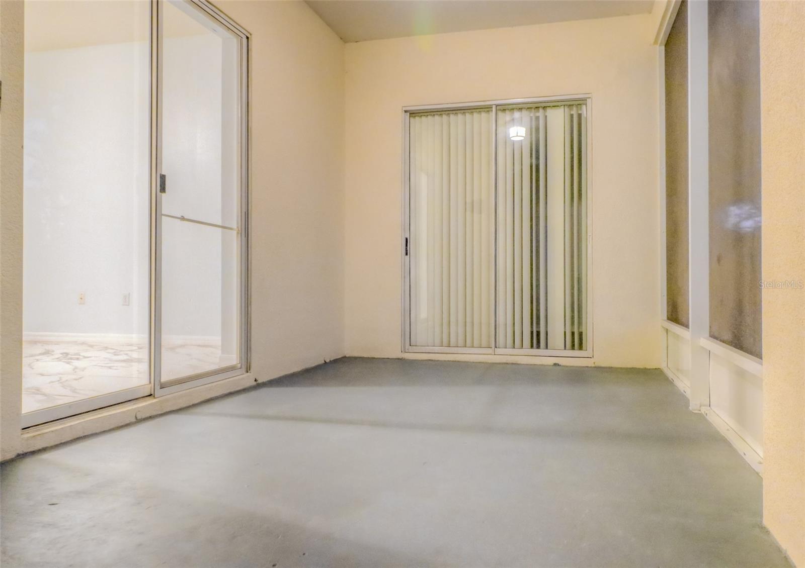 207 TAYLOR BAY LN — photo 4