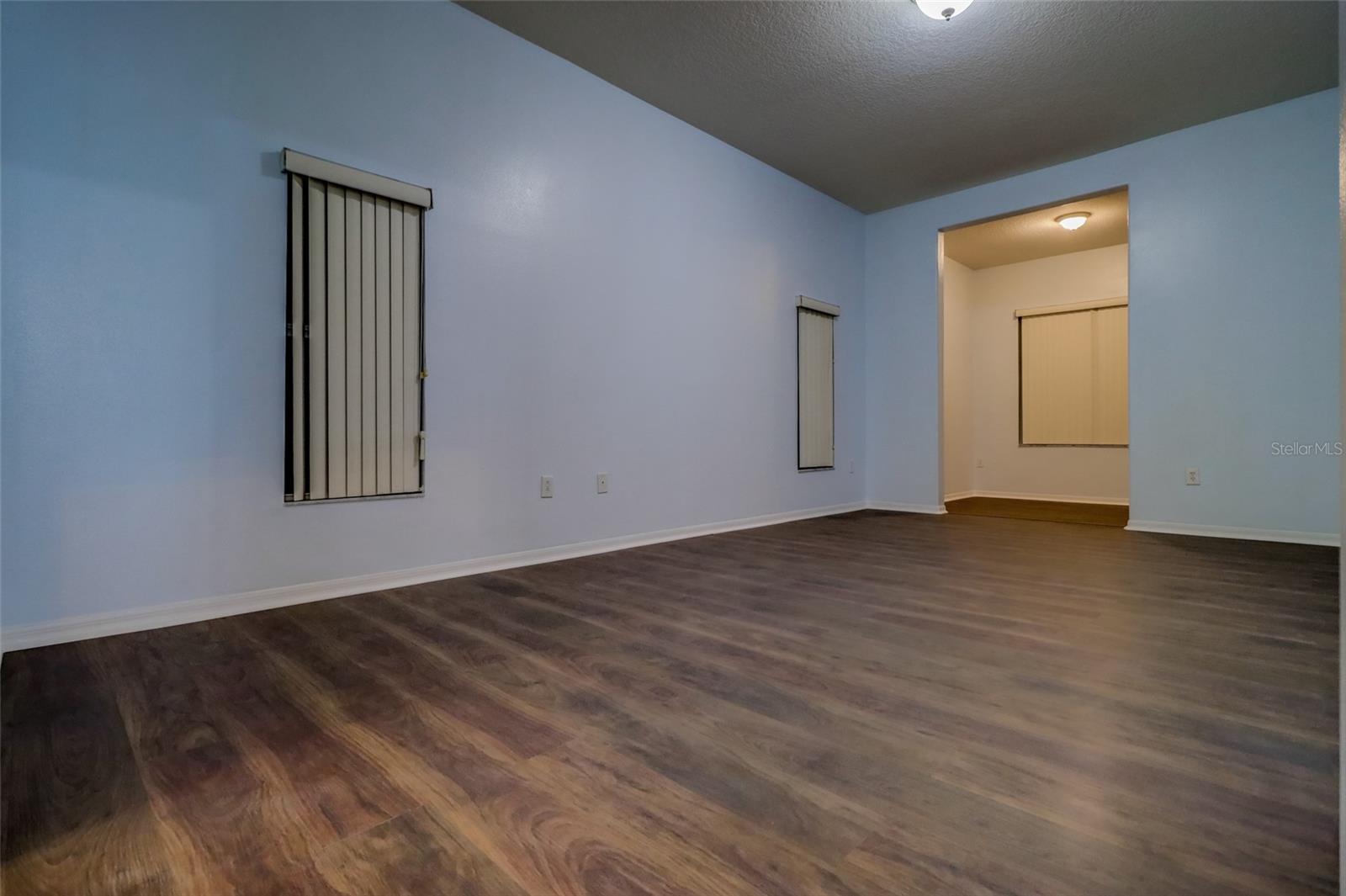 207 TAYLOR BAY LN — photo 27