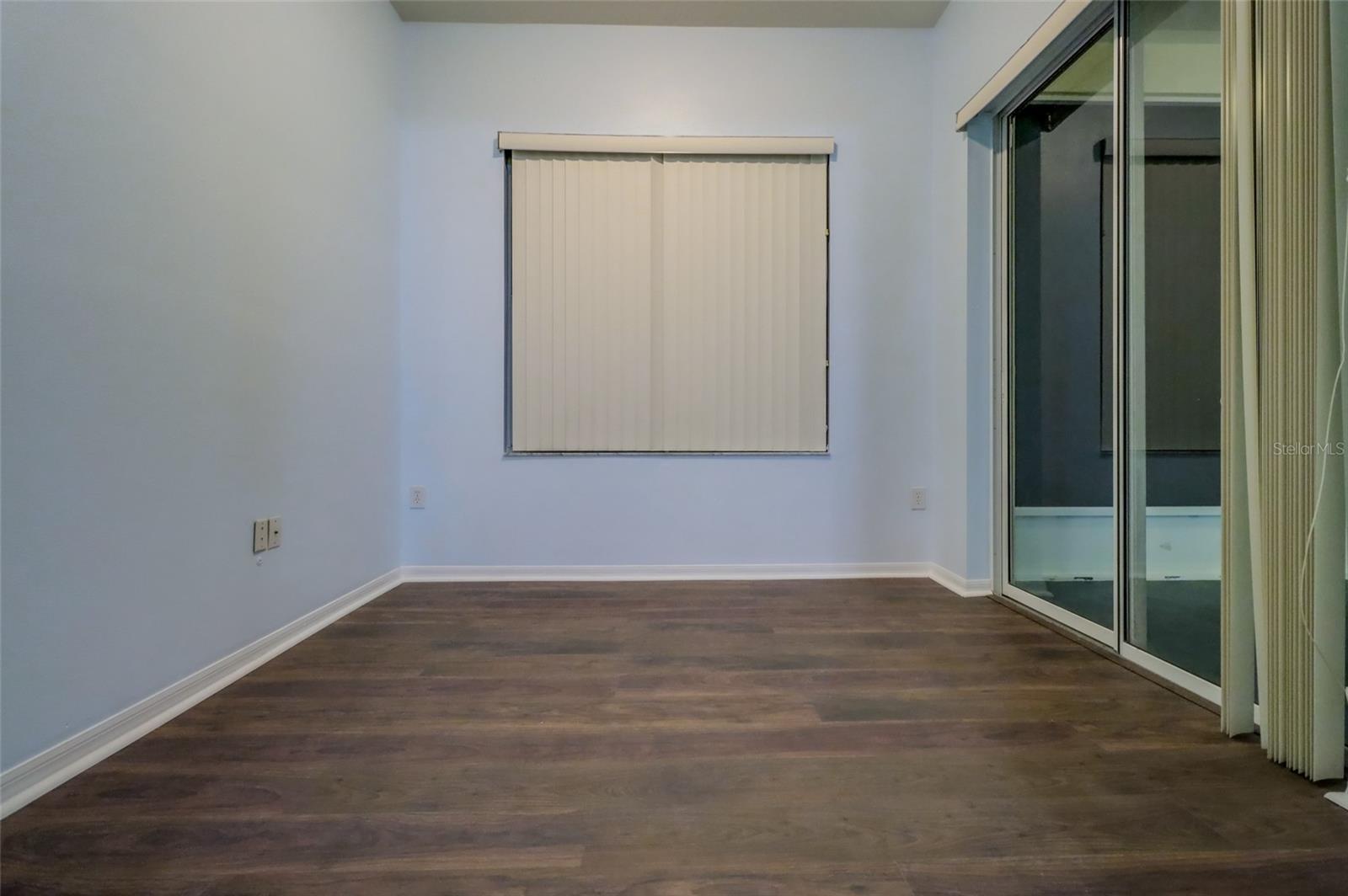 207 TAYLOR BAY LN — photo 30