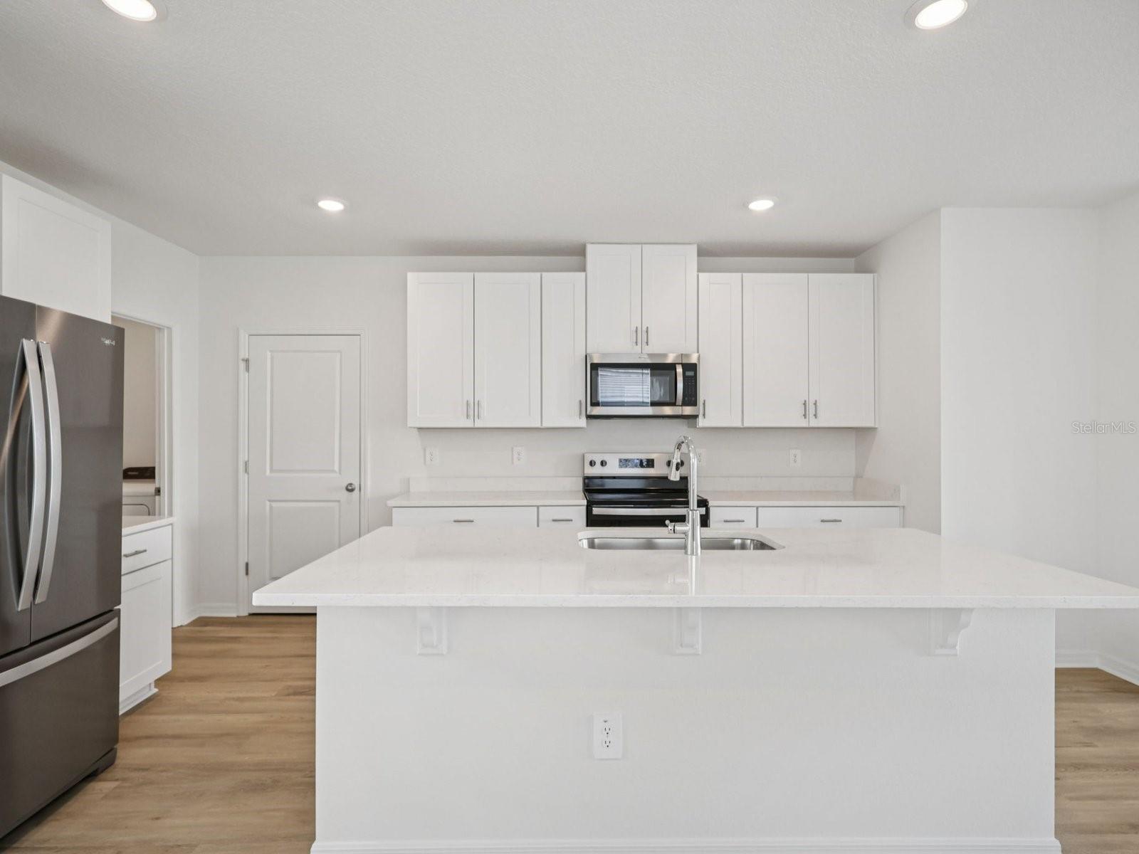 368 LAZY SHORE DR — photo 11