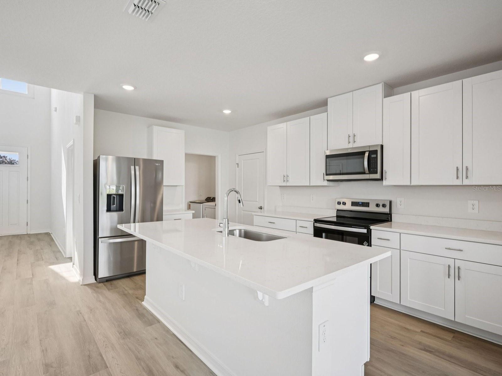 368 LAZY SHORE DR — photo 3