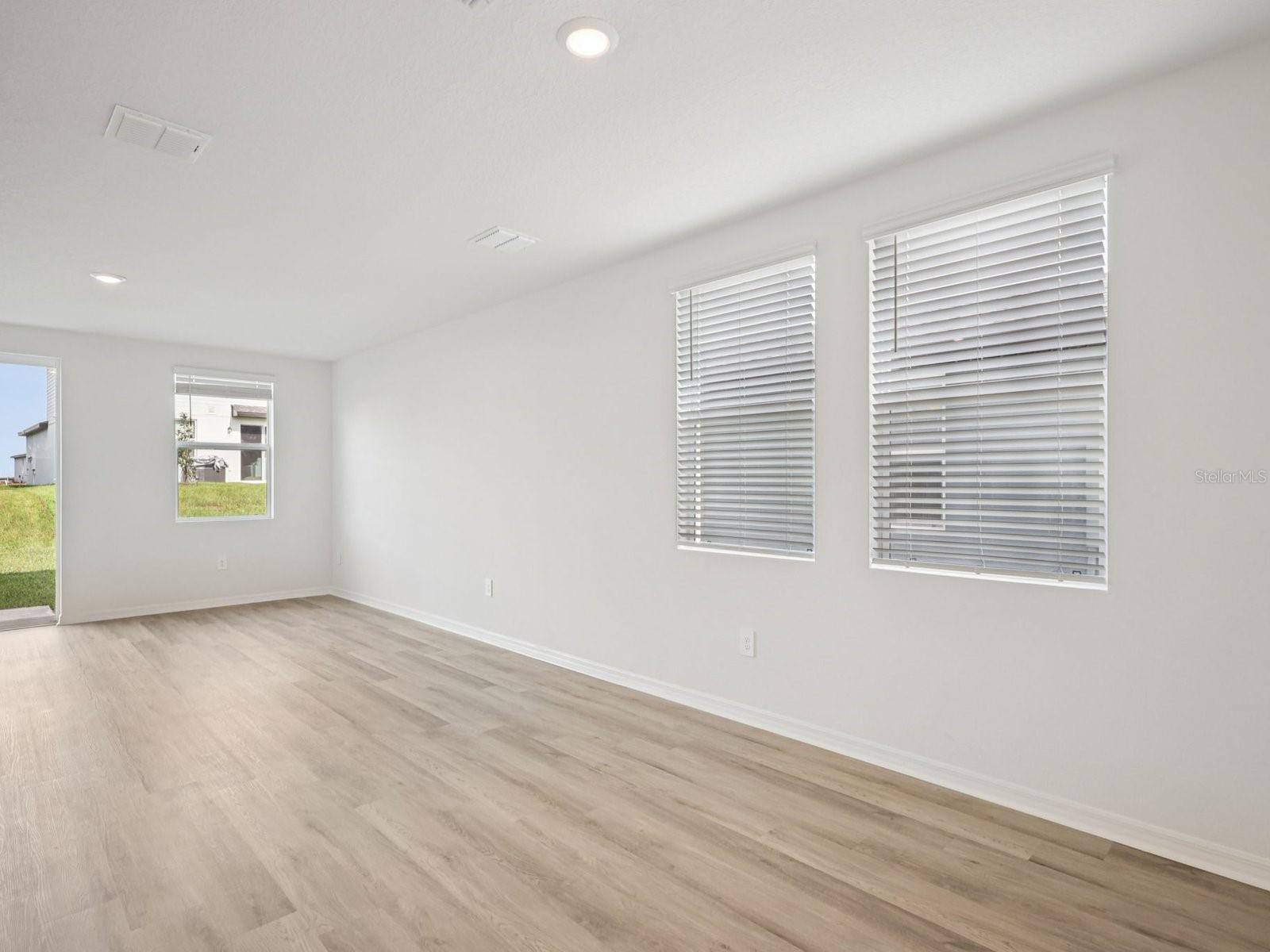 368 LAZY SHORE DR — photo 6
