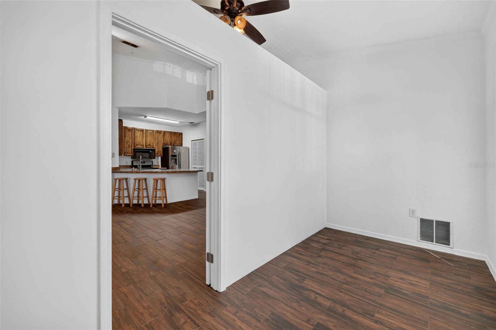 10103 COURTNEY OAKS CIR #302 — photo 11