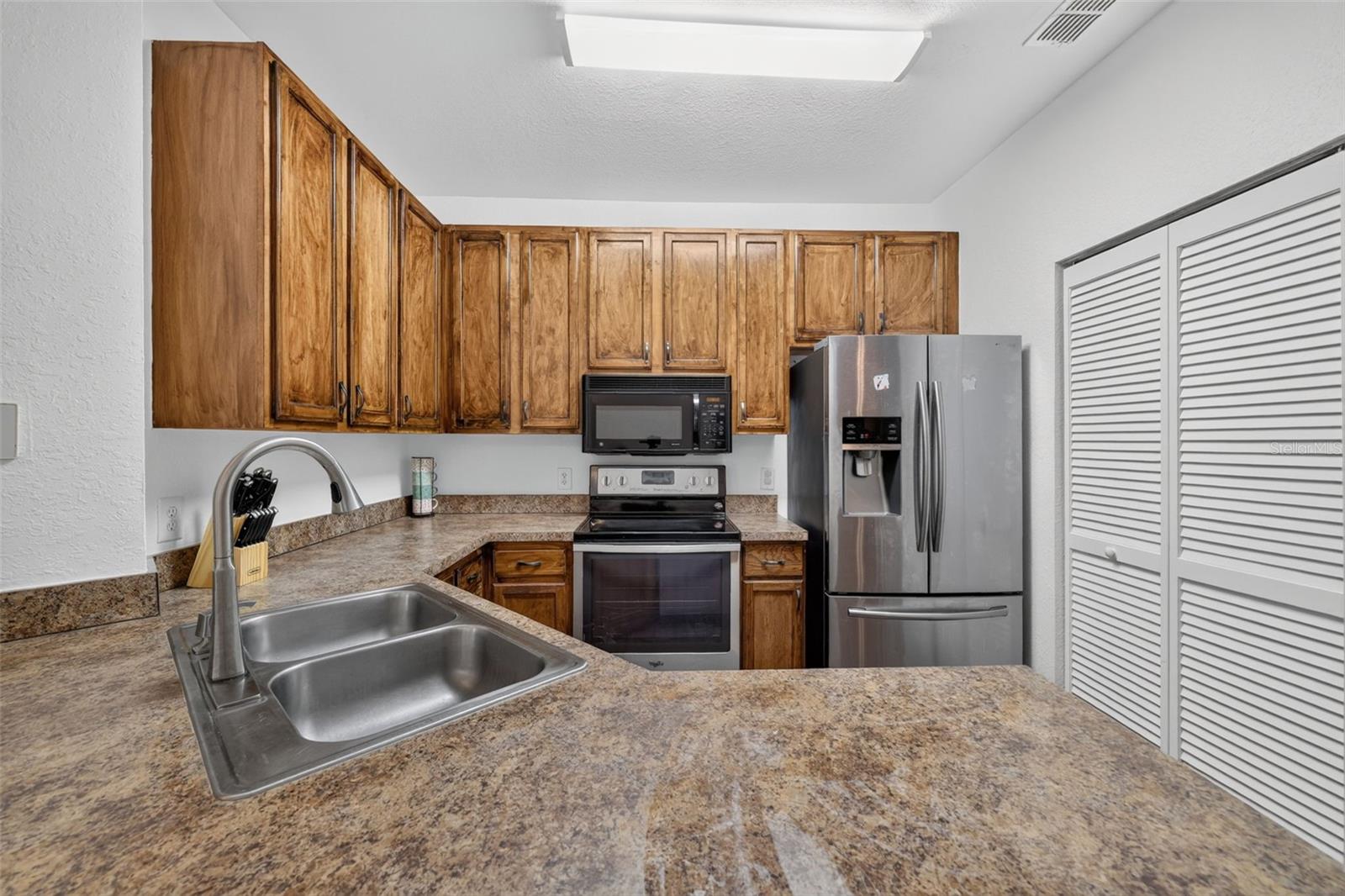 10103 COURTNEY OAKS CIR #302 — photo 8