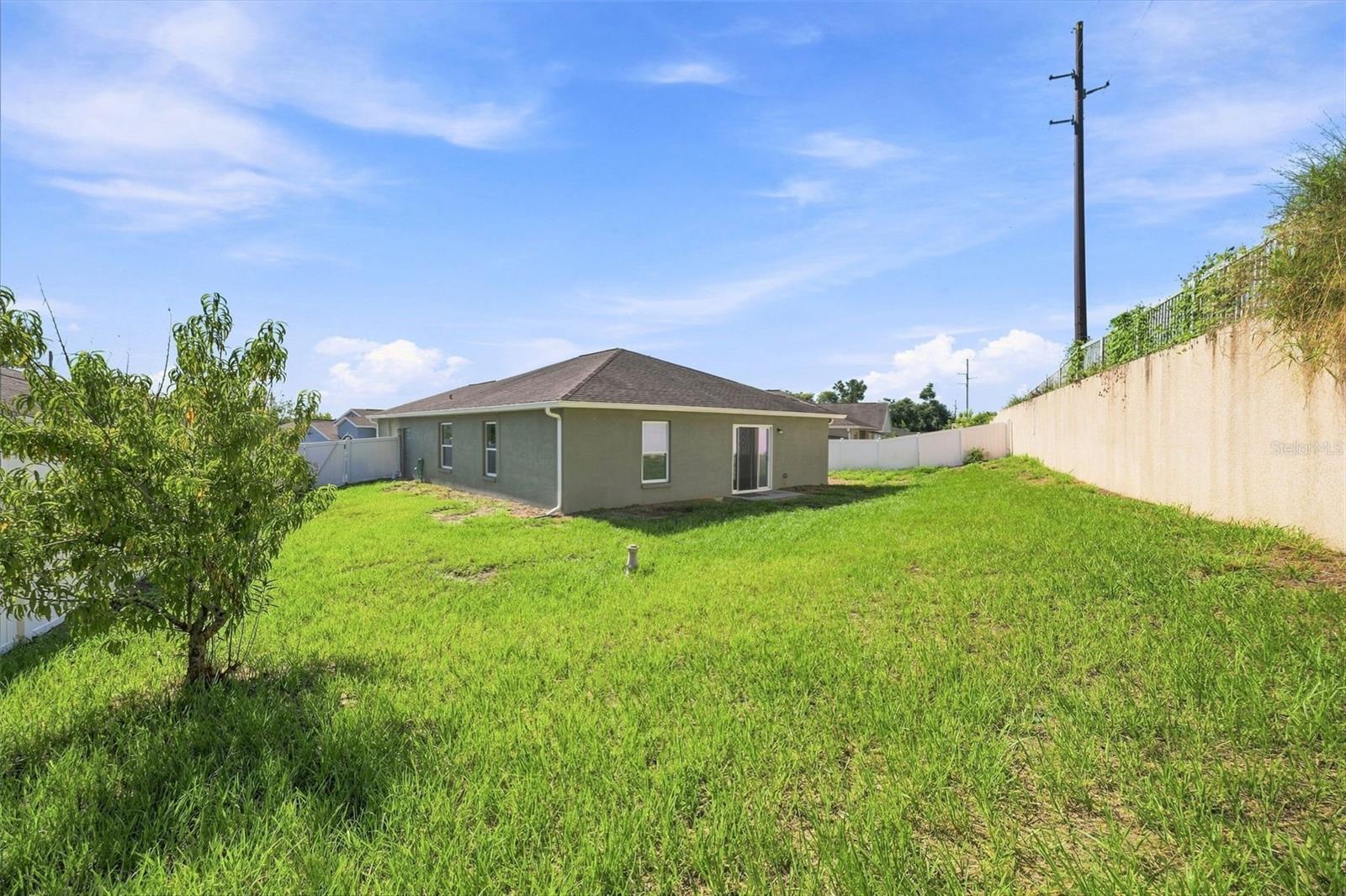 37150 HIGHLAND BLUFF CIR — photo 37