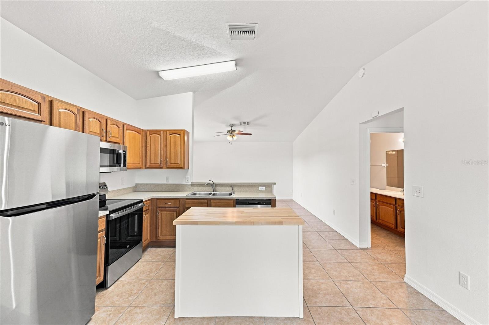 37150 HIGHLAND BLUFF CIR — photo 26