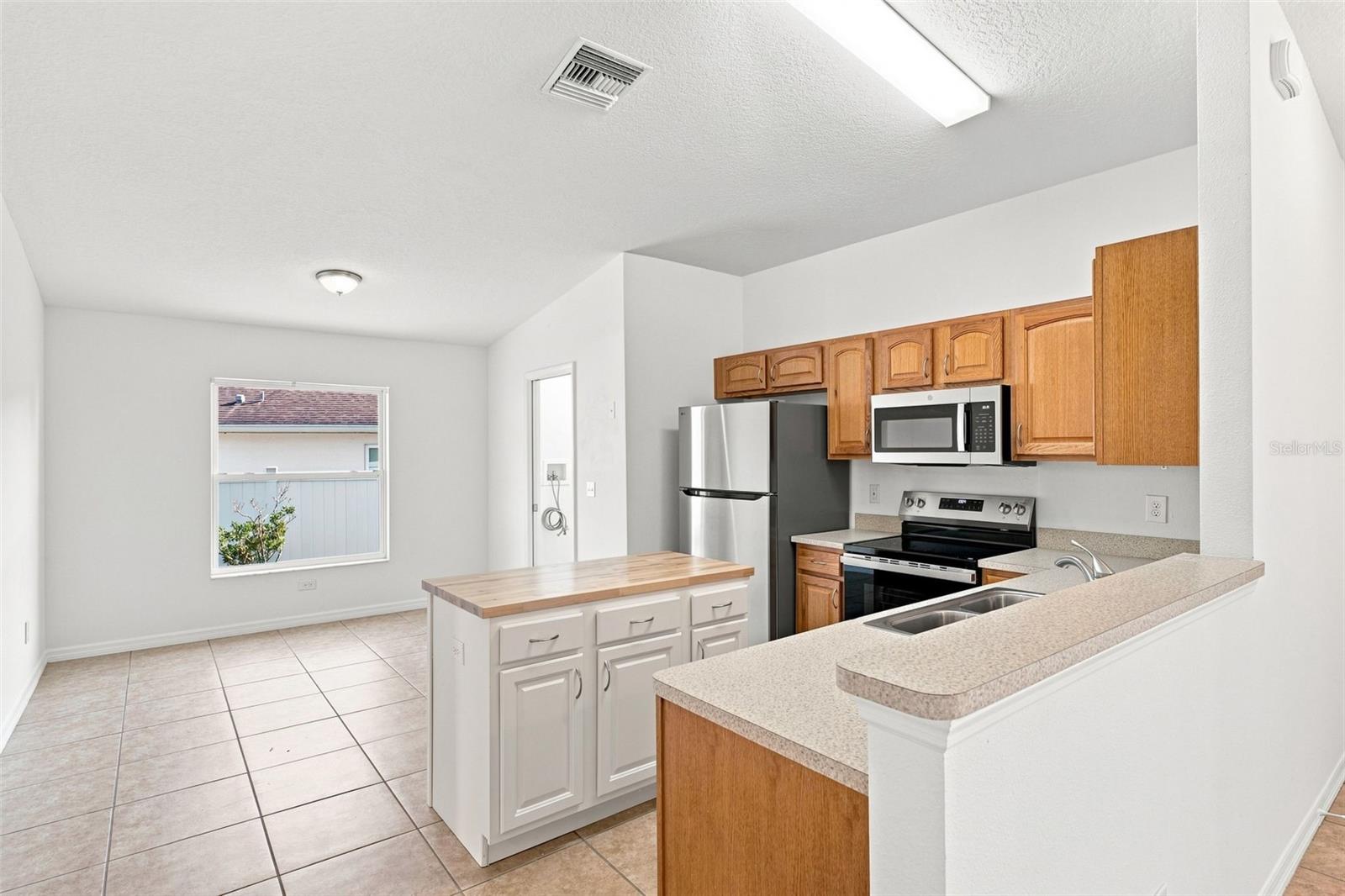 37150 HIGHLAND BLUFF CIR — photo 24