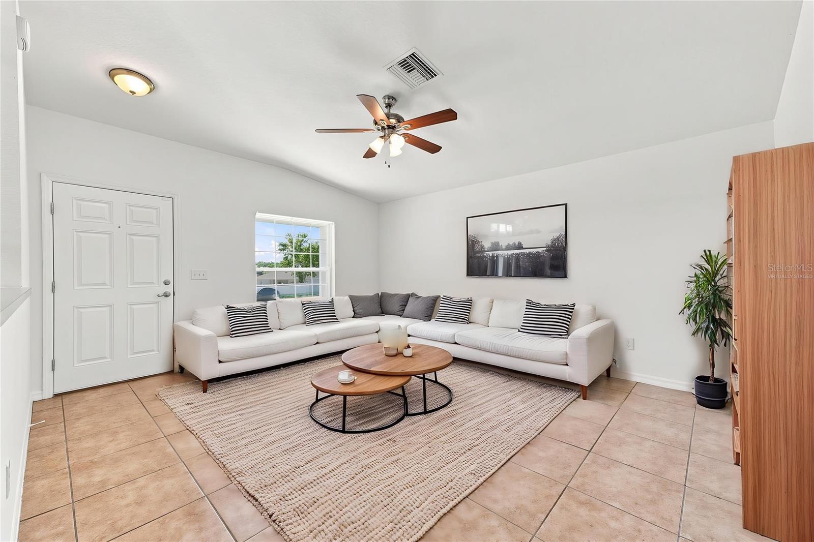 37150 HIGHLAND BLUFF CIR — photo 2