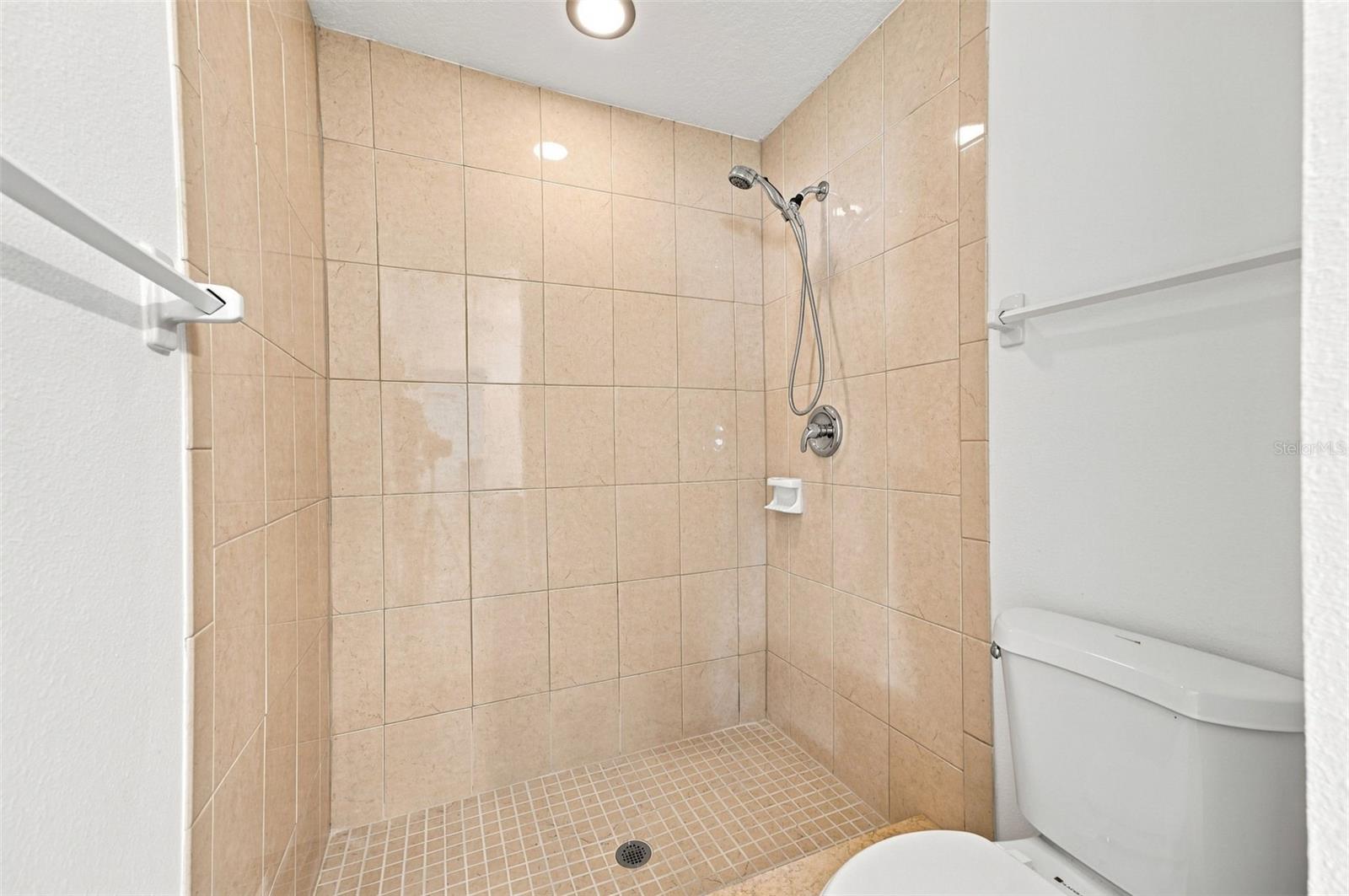 37150 HIGHLAND BLUFF CIR — photo 11