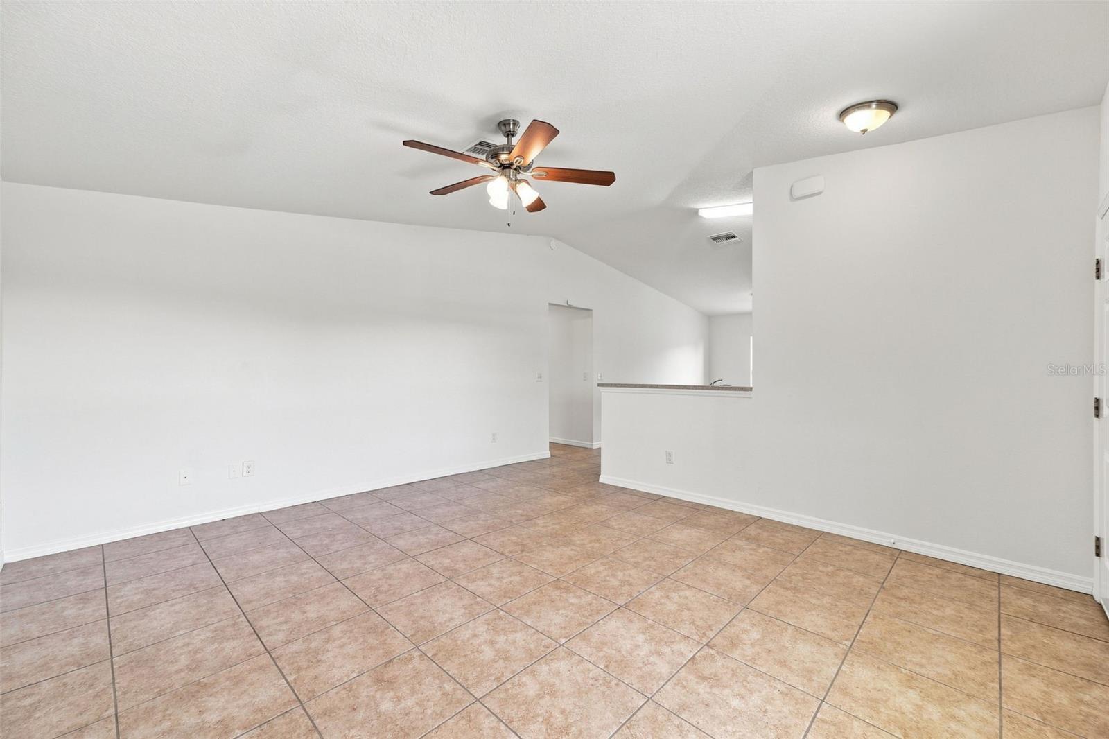 37150 HIGHLAND BLUFF CIR — photo 23