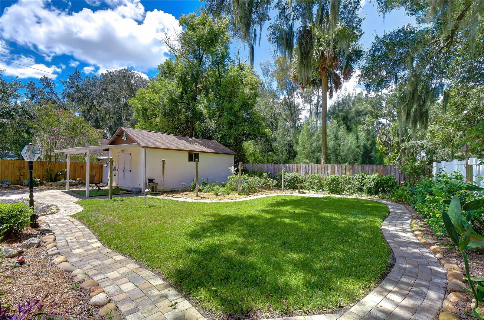 3917 KING DR — photo 3