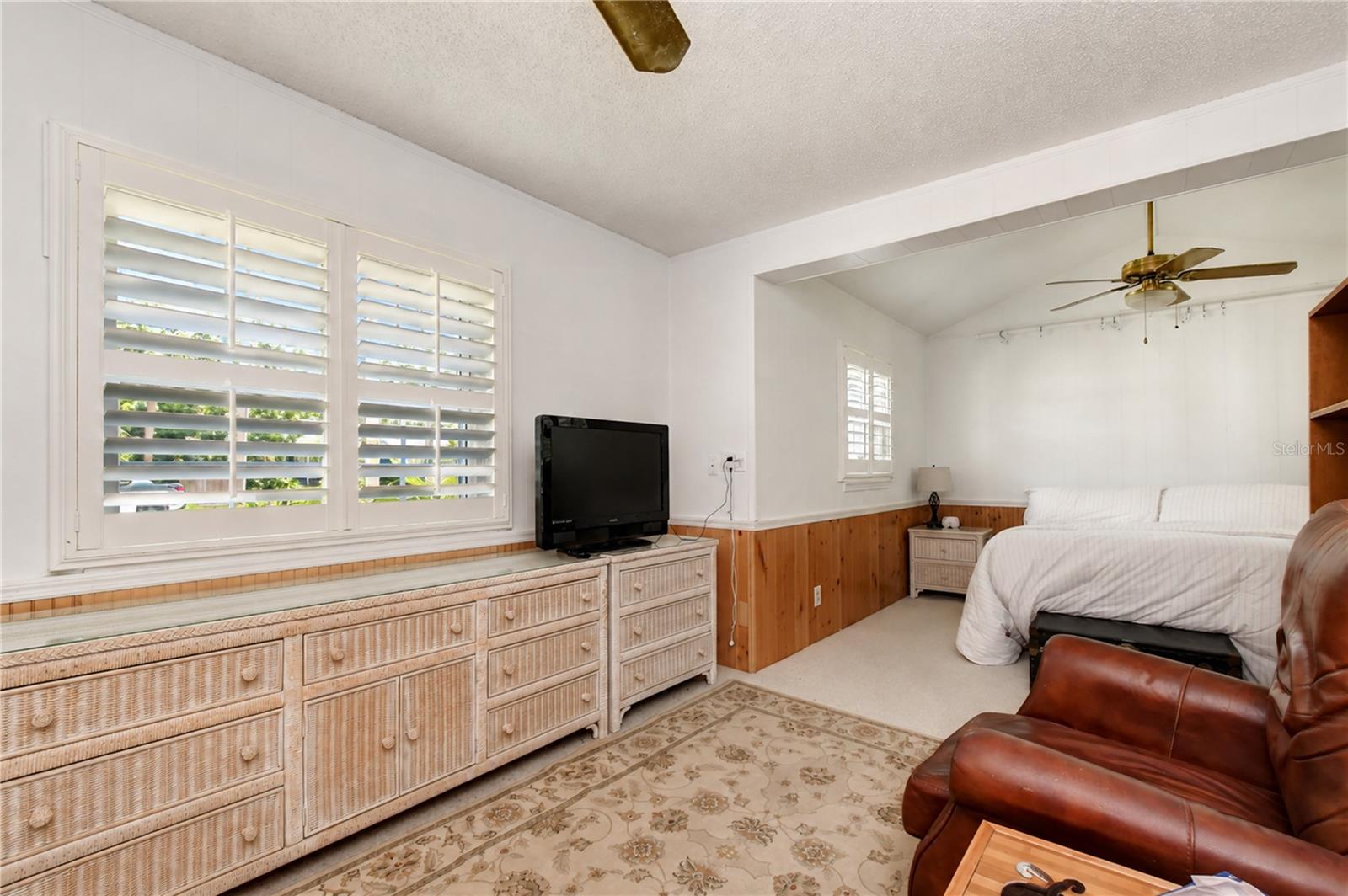 3917 KING DR — photo 40