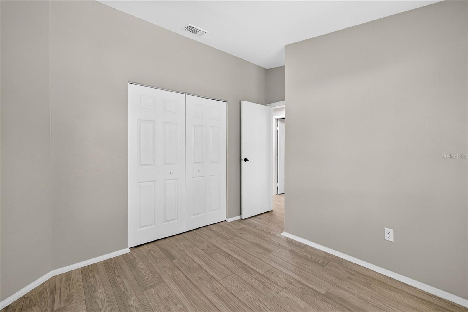 651 TIMBER BAY CIR E — photo 22