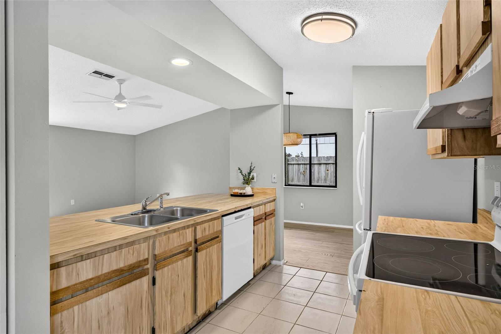651 TIMBER BAY CIR E — photo 15