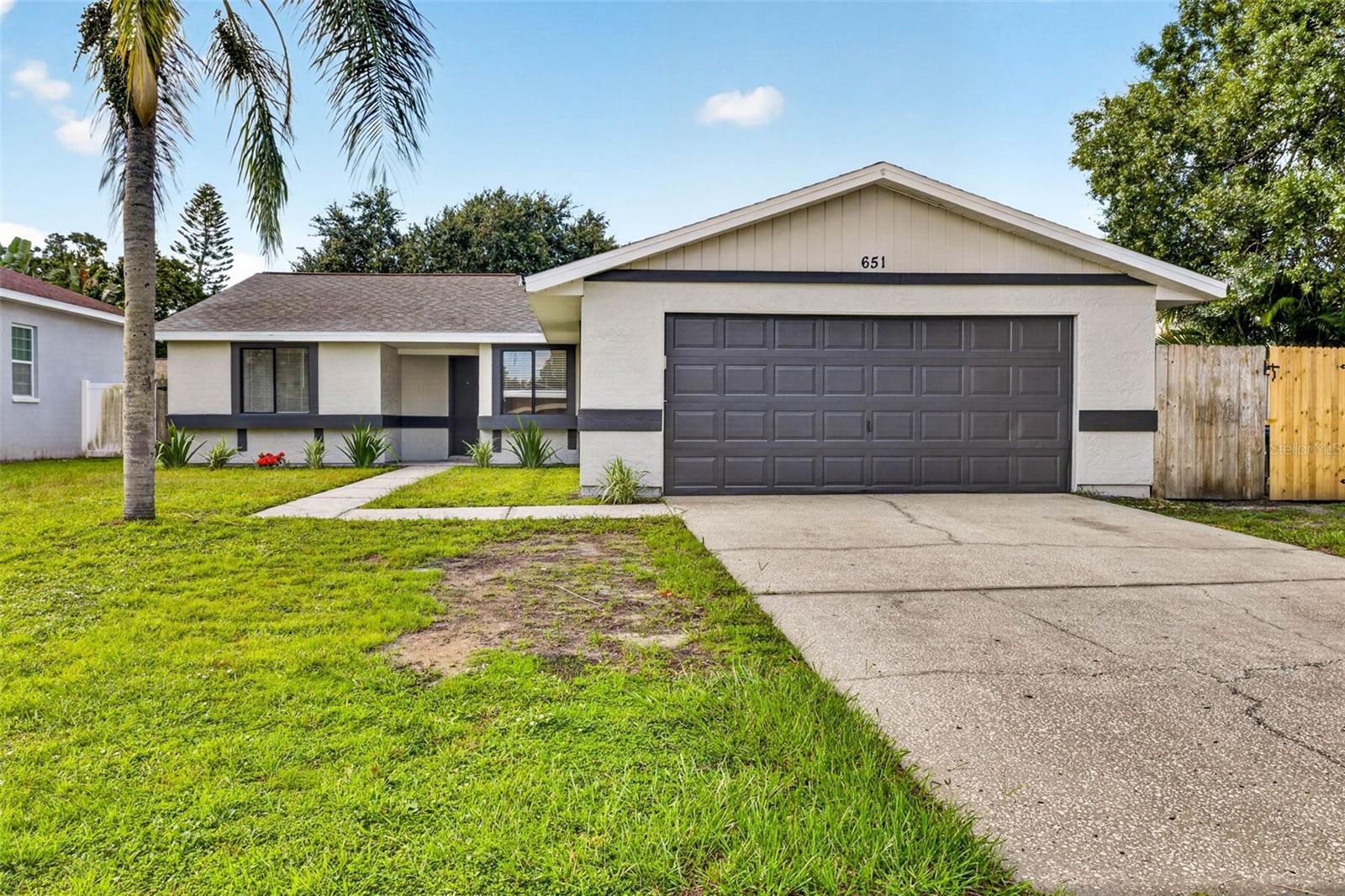 651 TIMBER BAY CIR E — photo 3