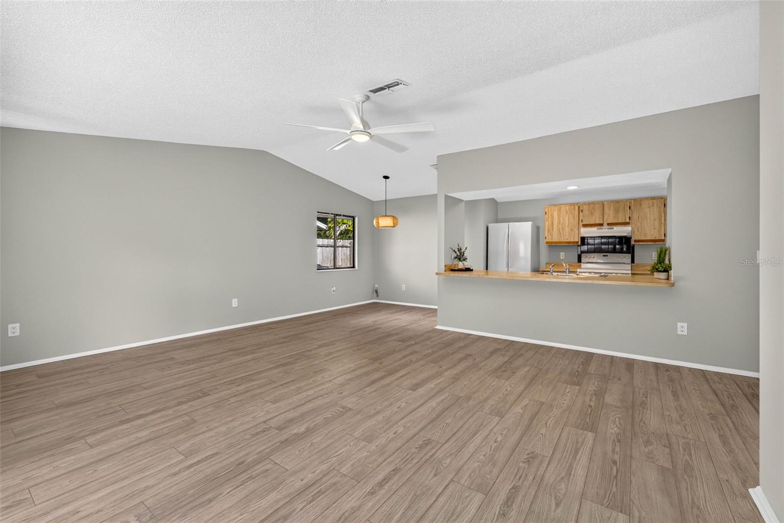 651 TIMBER BAY CIR E — photo 9