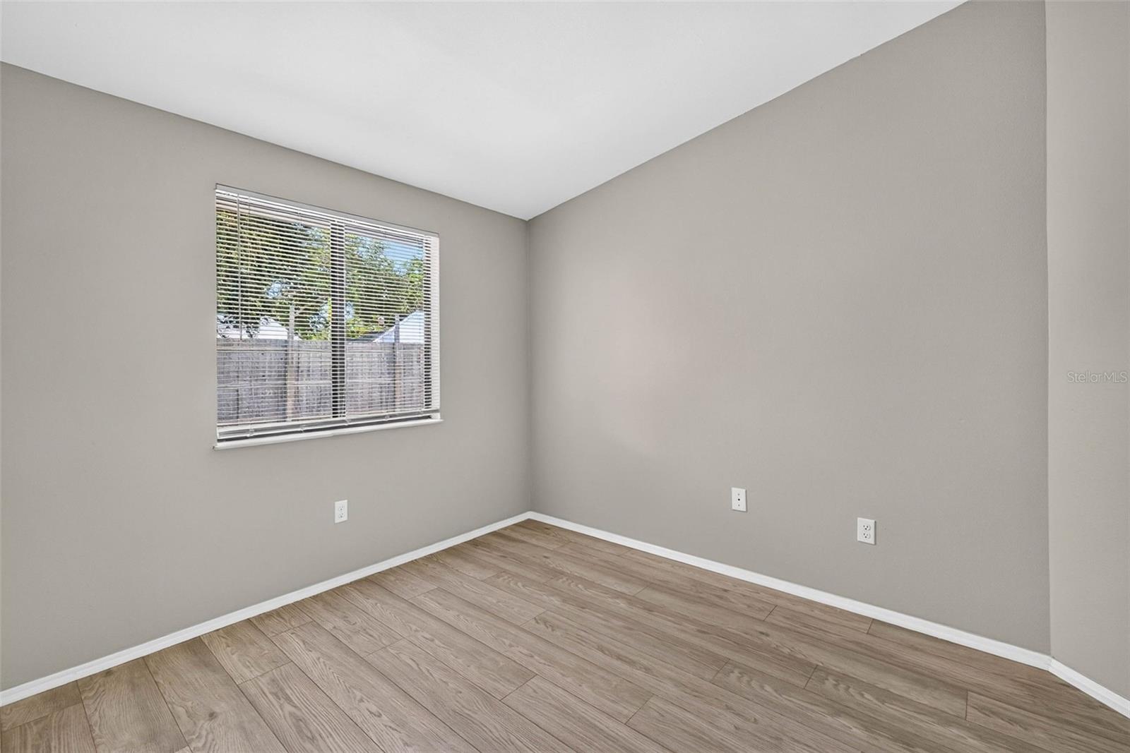 651 TIMBER BAY CIR E — photo 30