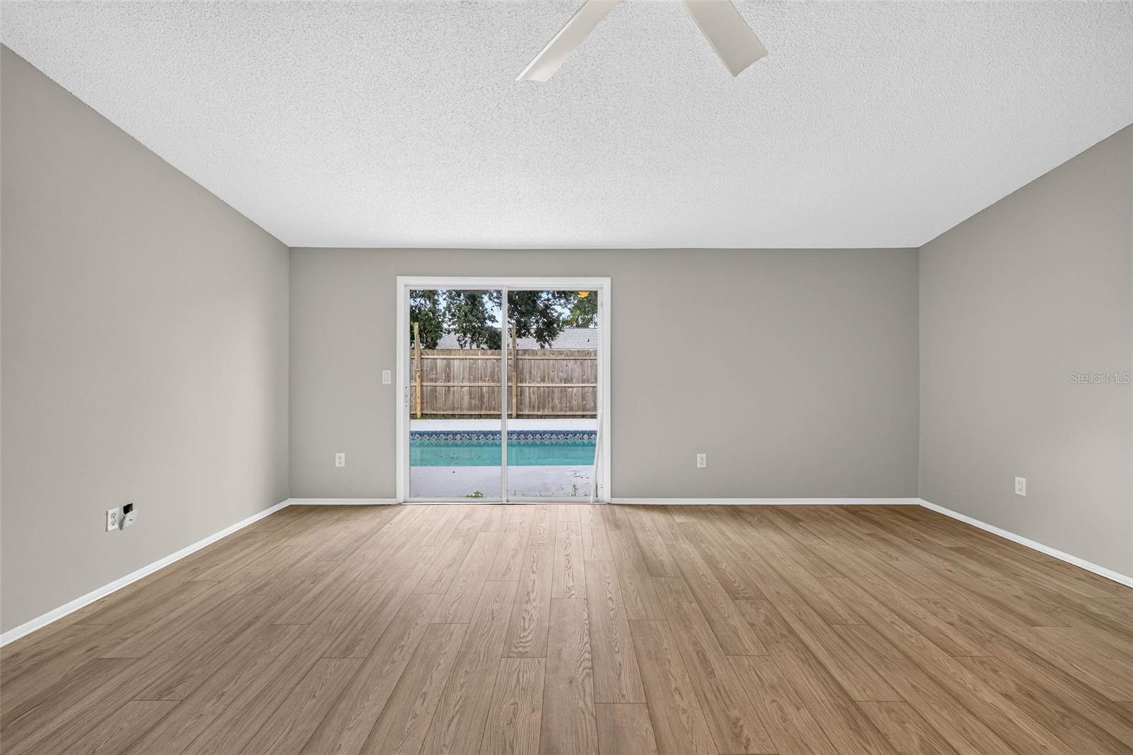 651 TIMBER BAY CIR E — photo 10