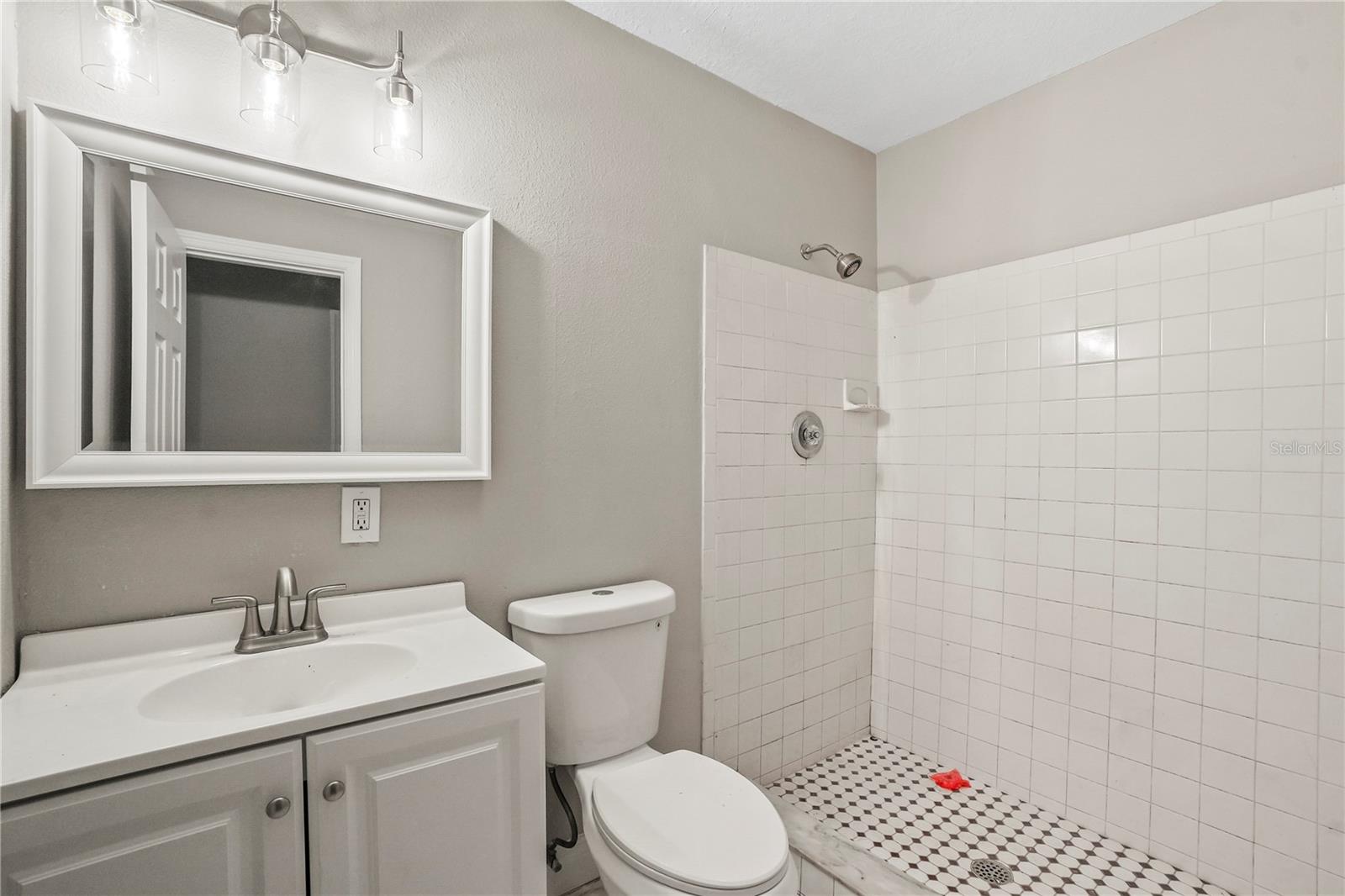202 GAY RD — photo 26