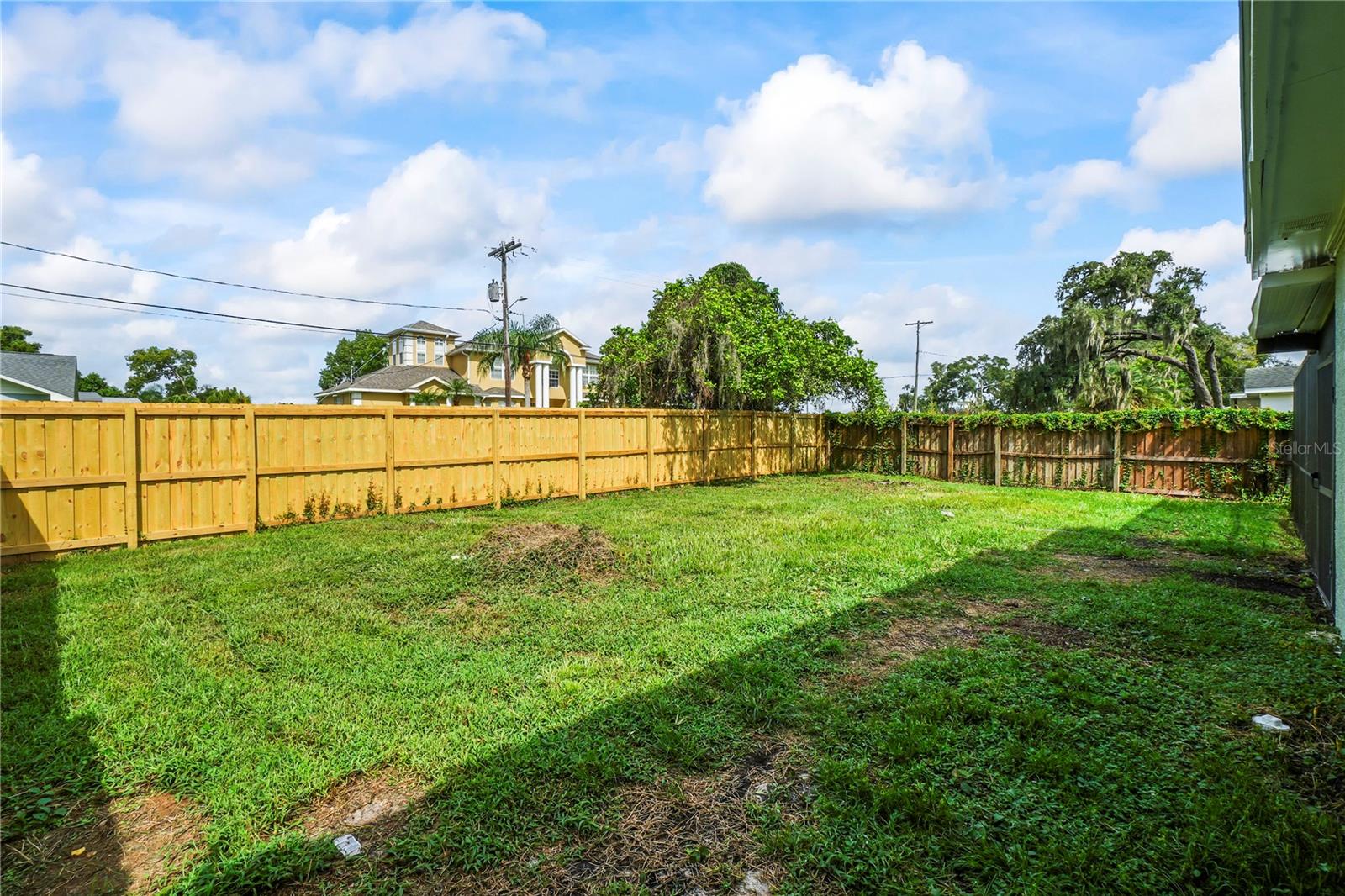 202 GAY RD — photo 35