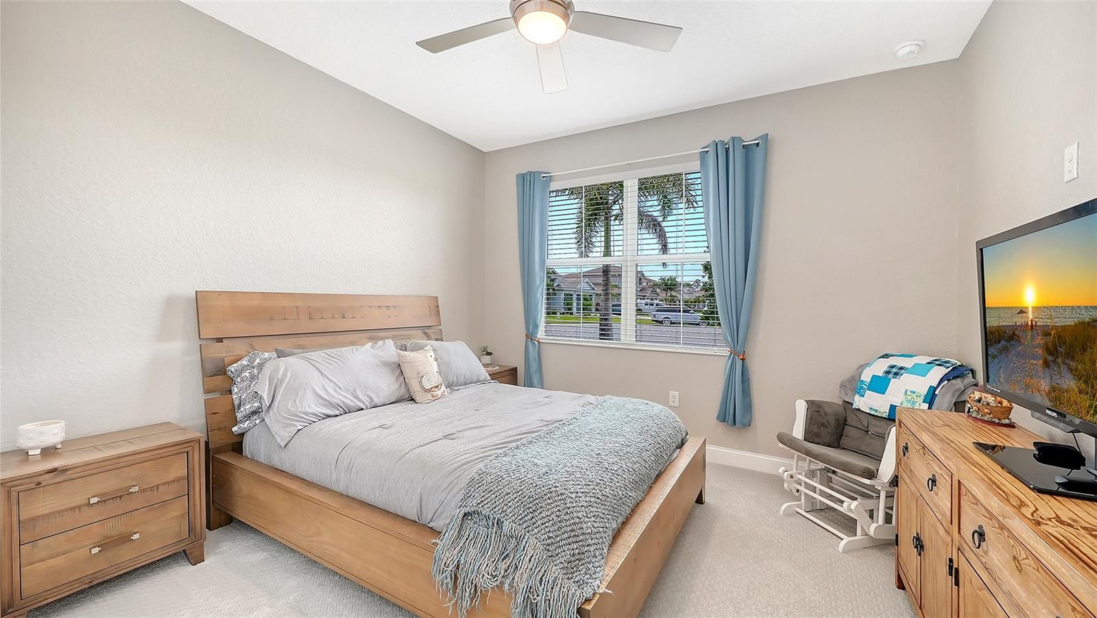 469 BANEBERRY CT — photo 18