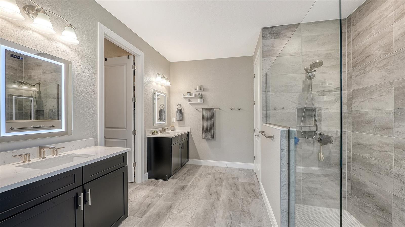 469 BANEBERRY CT — photo 16