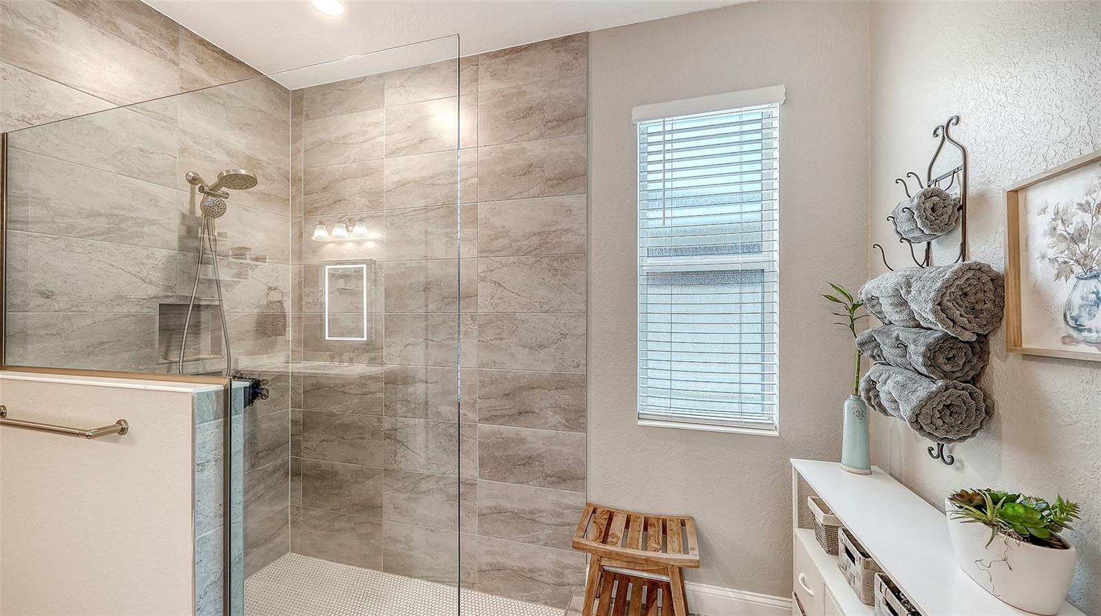 469 BANEBERRY CT — photo 17
