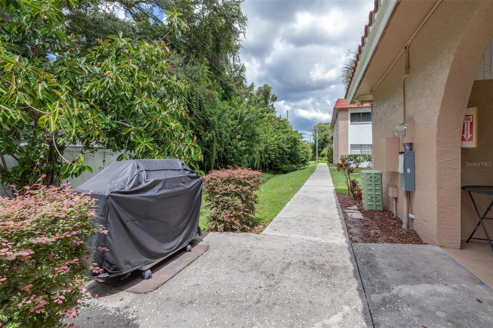 1750 BELLEAIR FOREST DR #A8 — photo 36