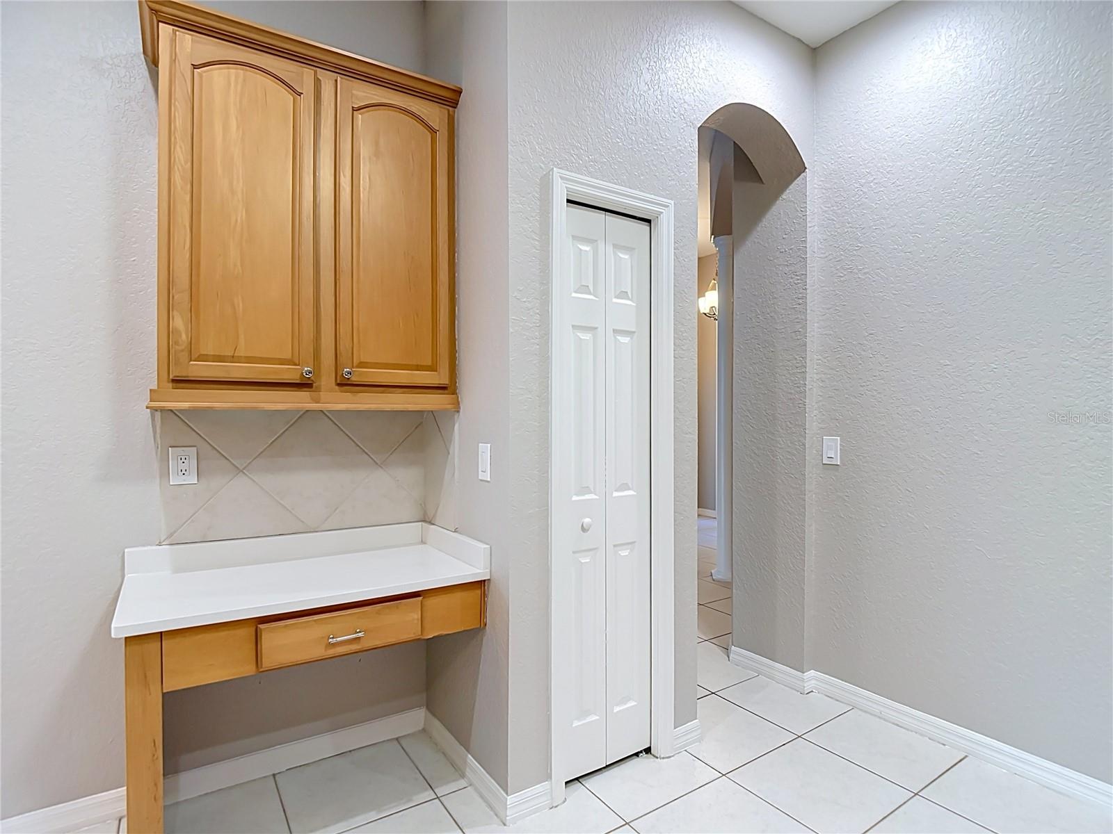 10221 GARDEN ALCOVE DR — photo 19