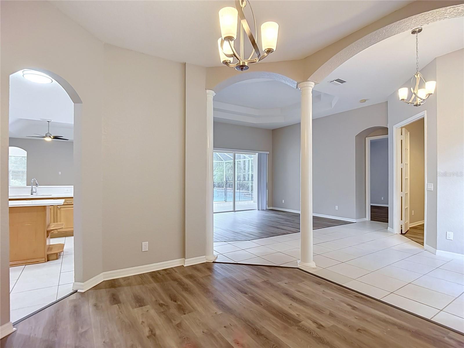10221 GARDEN ALCOVE DR — photo 13