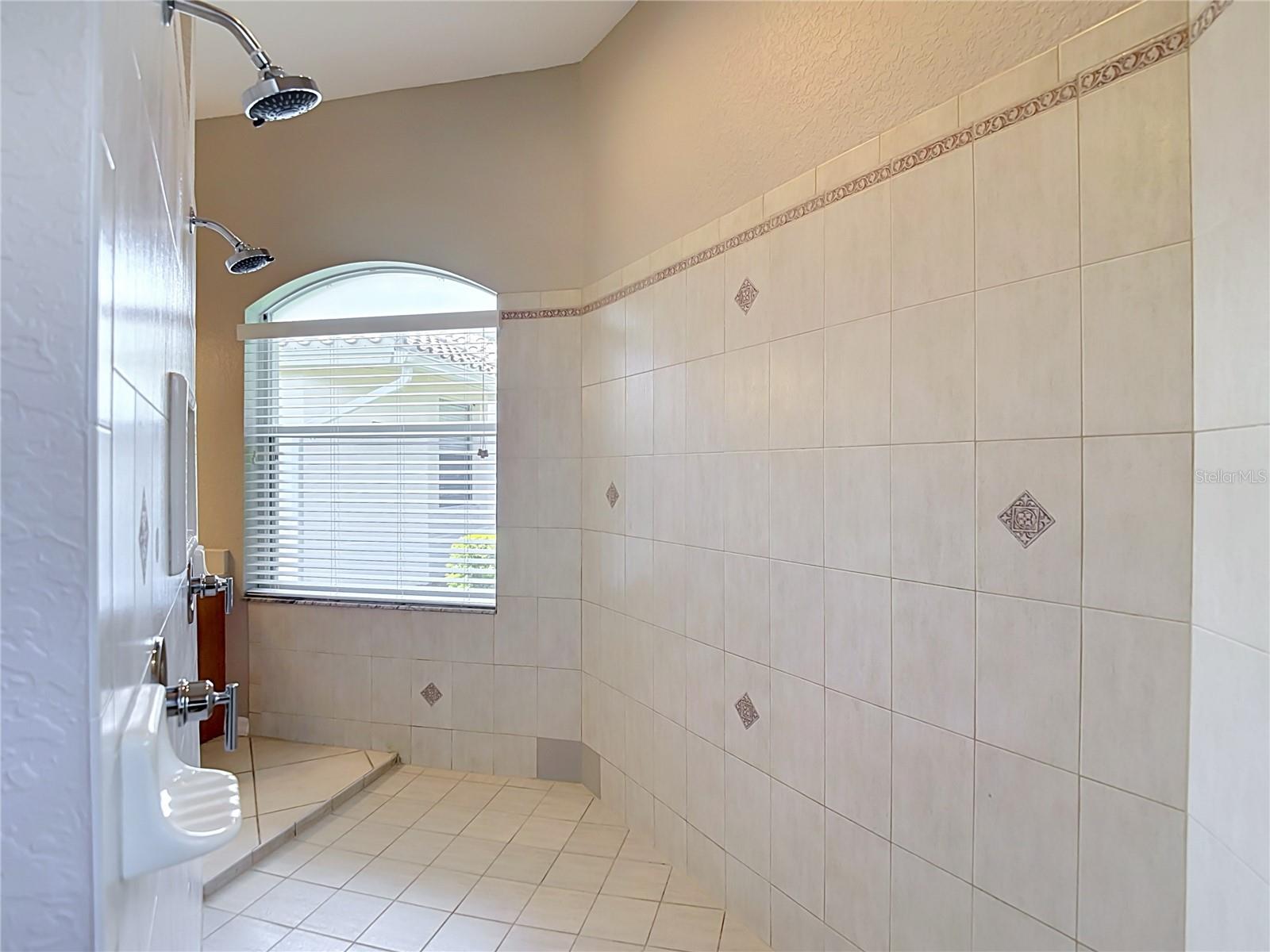 10221 GARDEN ALCOVE DR — photo 38