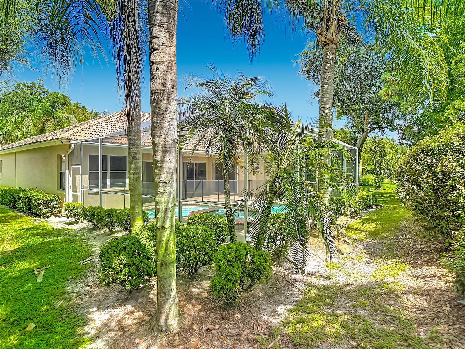 10221 GARDEN ALCOVE DR — photo 57