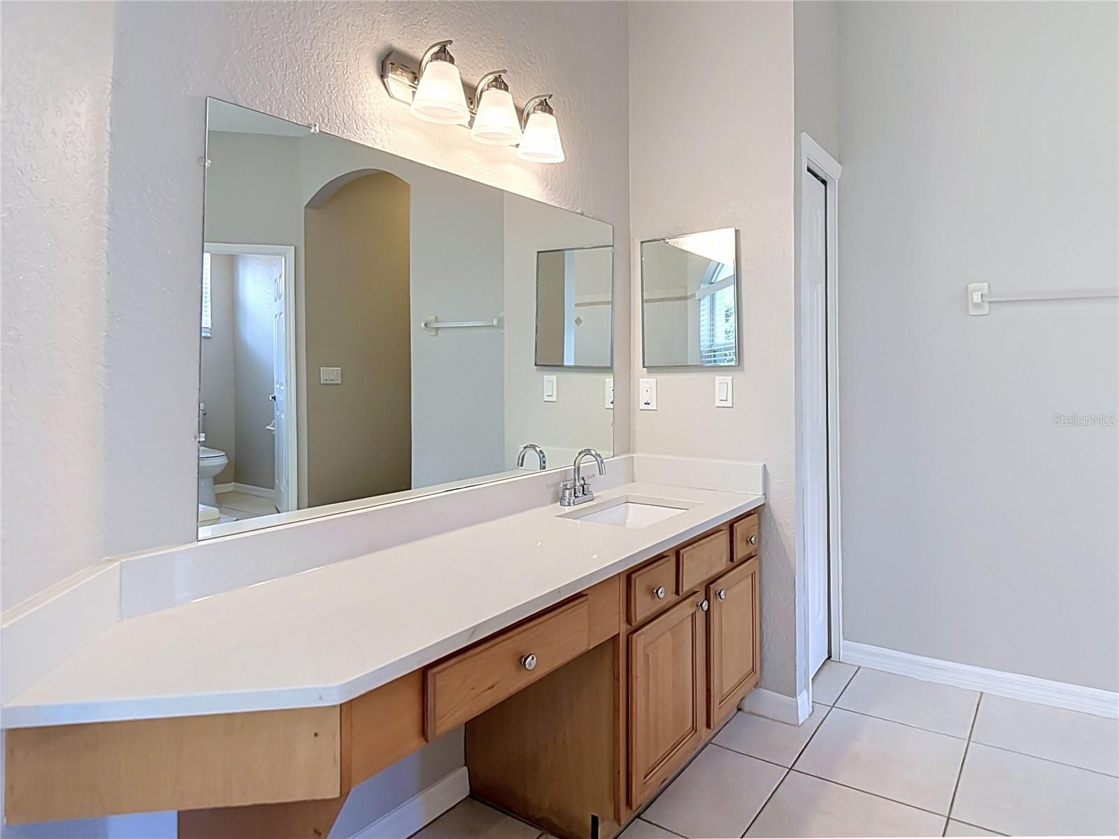 10221 GARDEN ALCOVE DR — photo 31