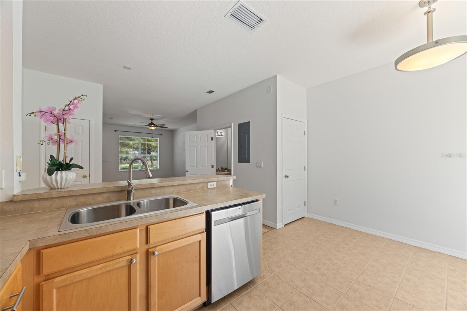 11608 DECLARATION DR — photo 18