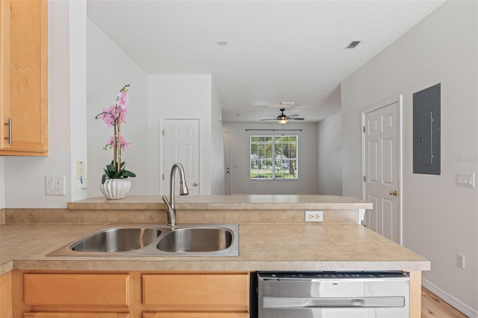11608 DECLARATION DR — photo 15