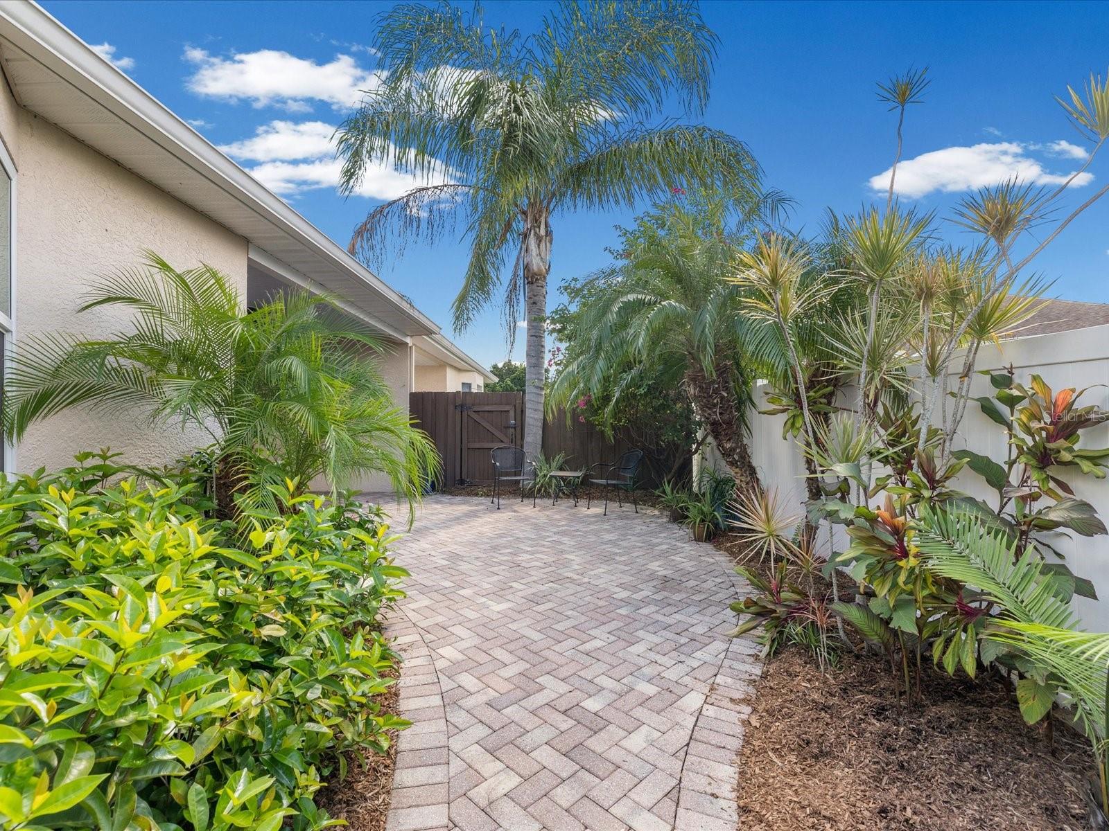 1101 HALEY LN — photo 33