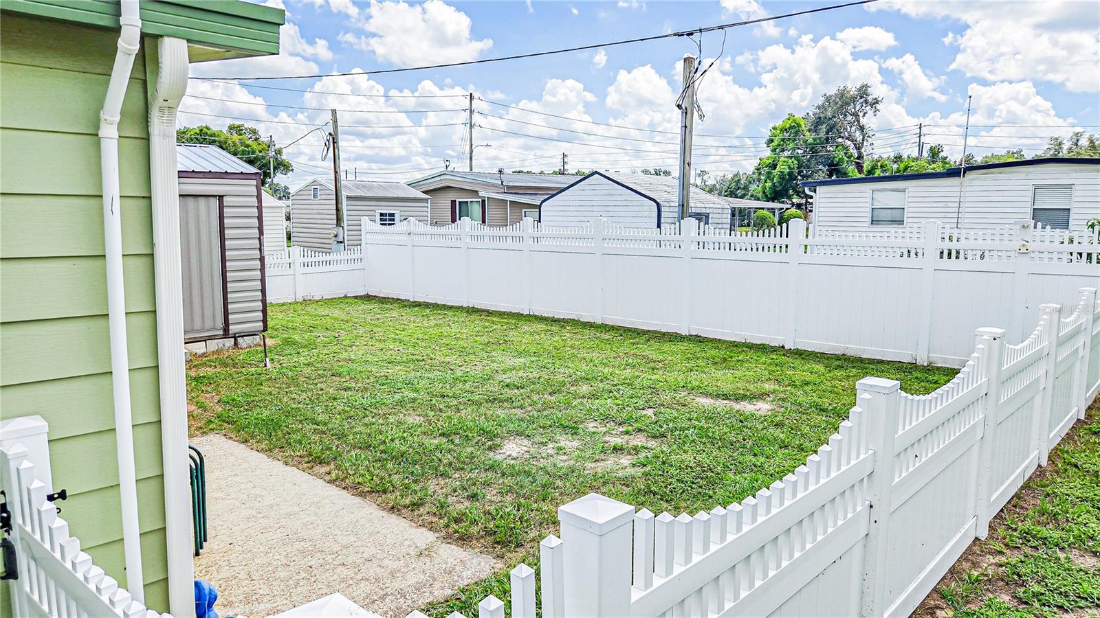 36952 GRACE AVE — photo 10