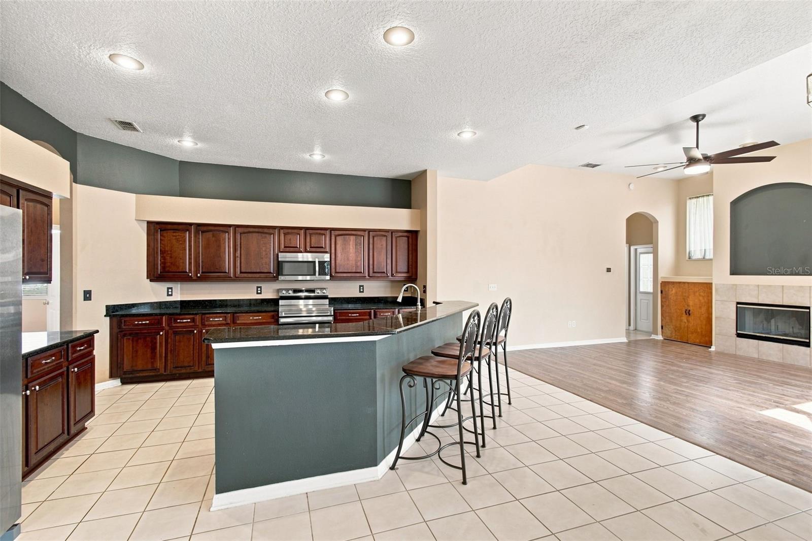 9905 BRANFORD CT — photo 17
