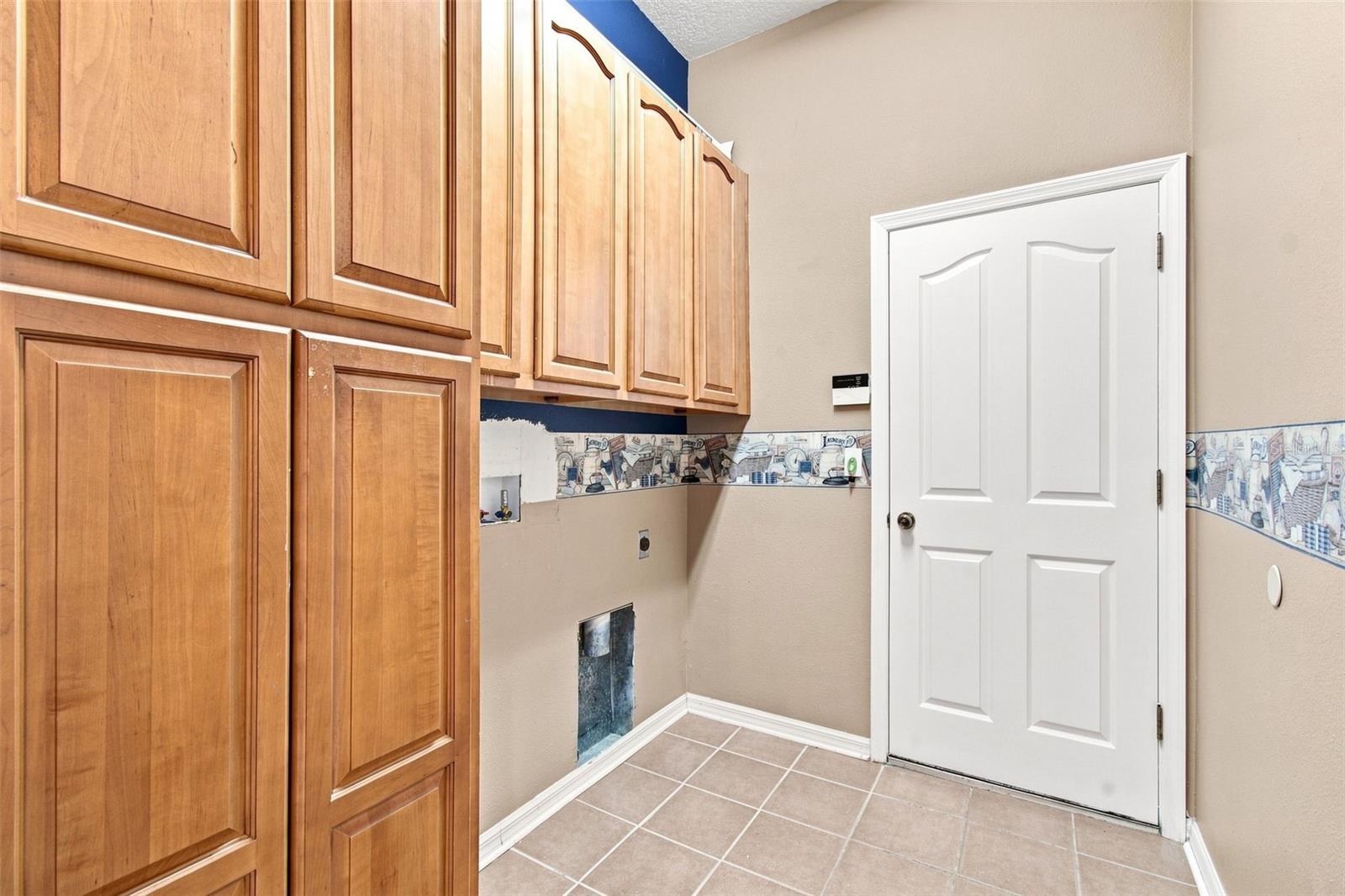 9905 BRANFORD CT — photo 48