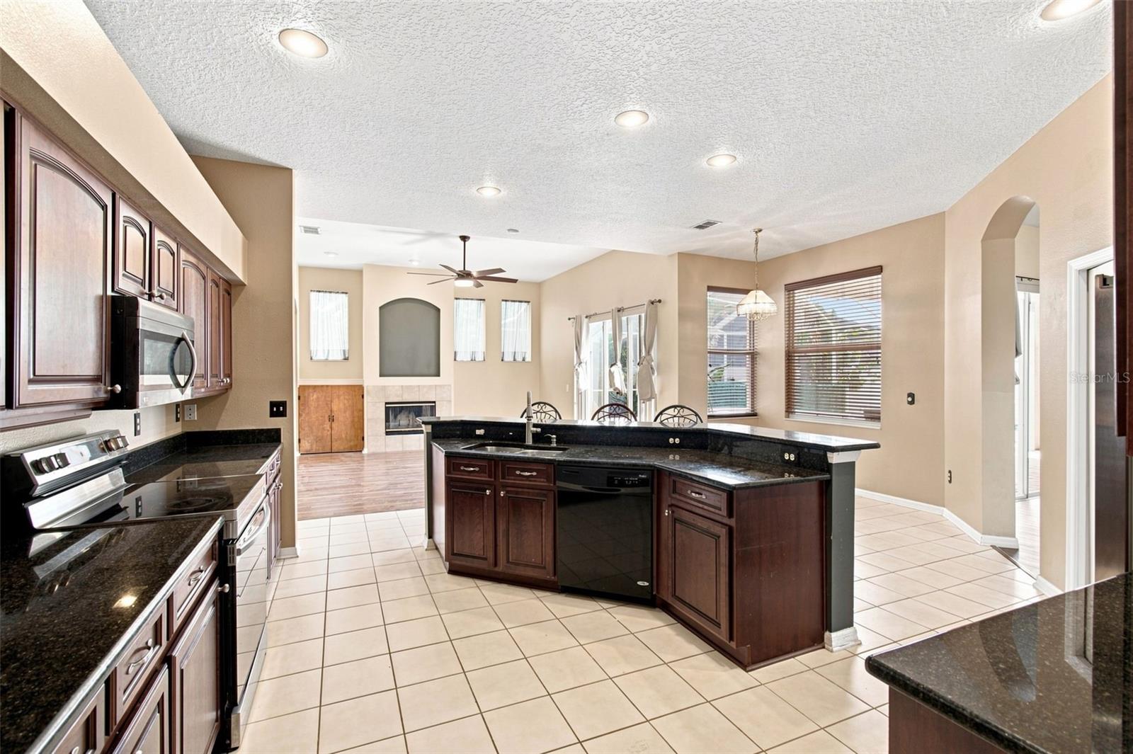 9905 BRANFORD CT — photo 16
