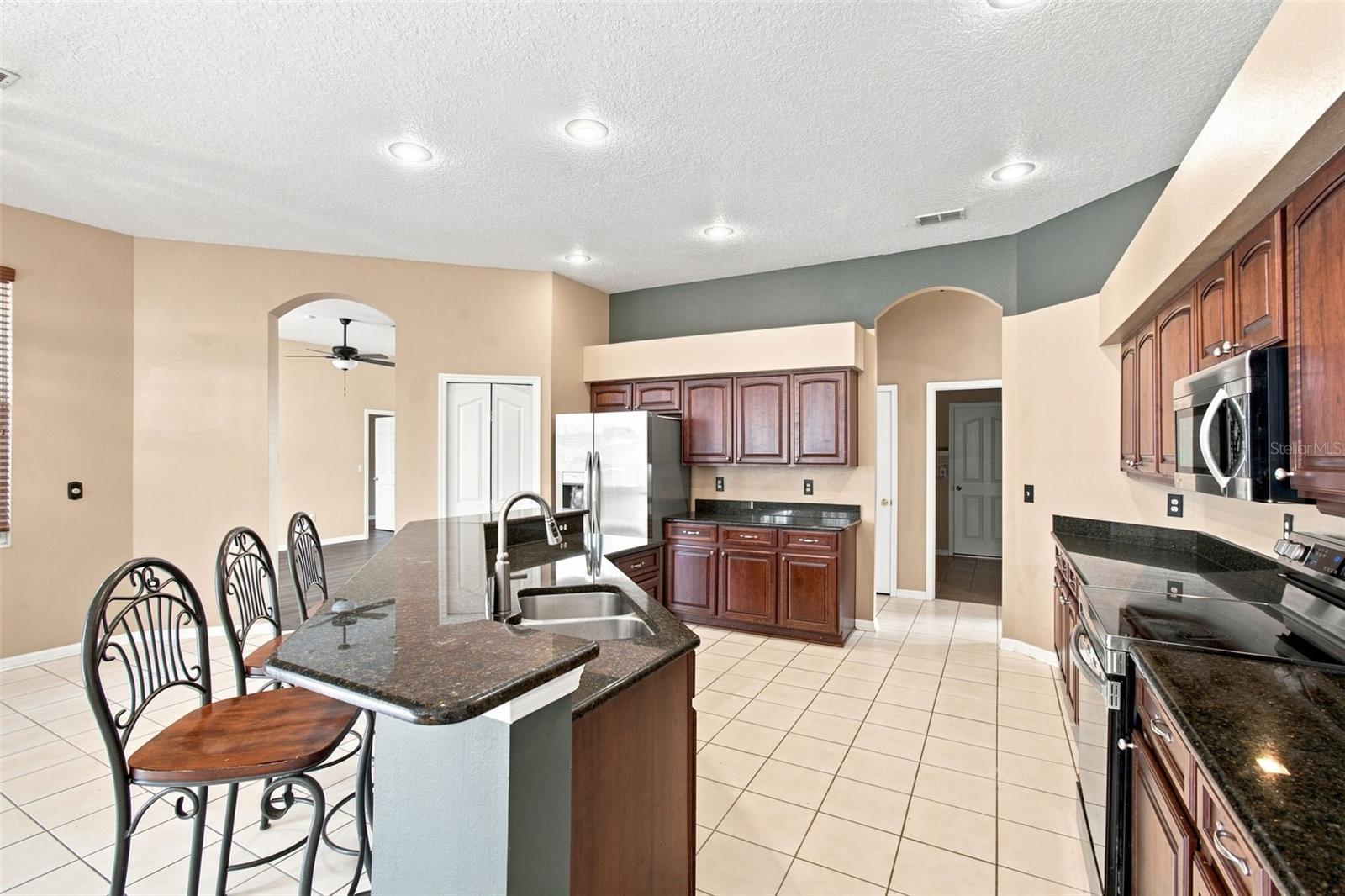 9905 BRANFORD CT — photo 22