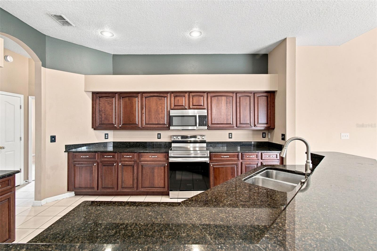 9905 BRANFORD CT — photo 19