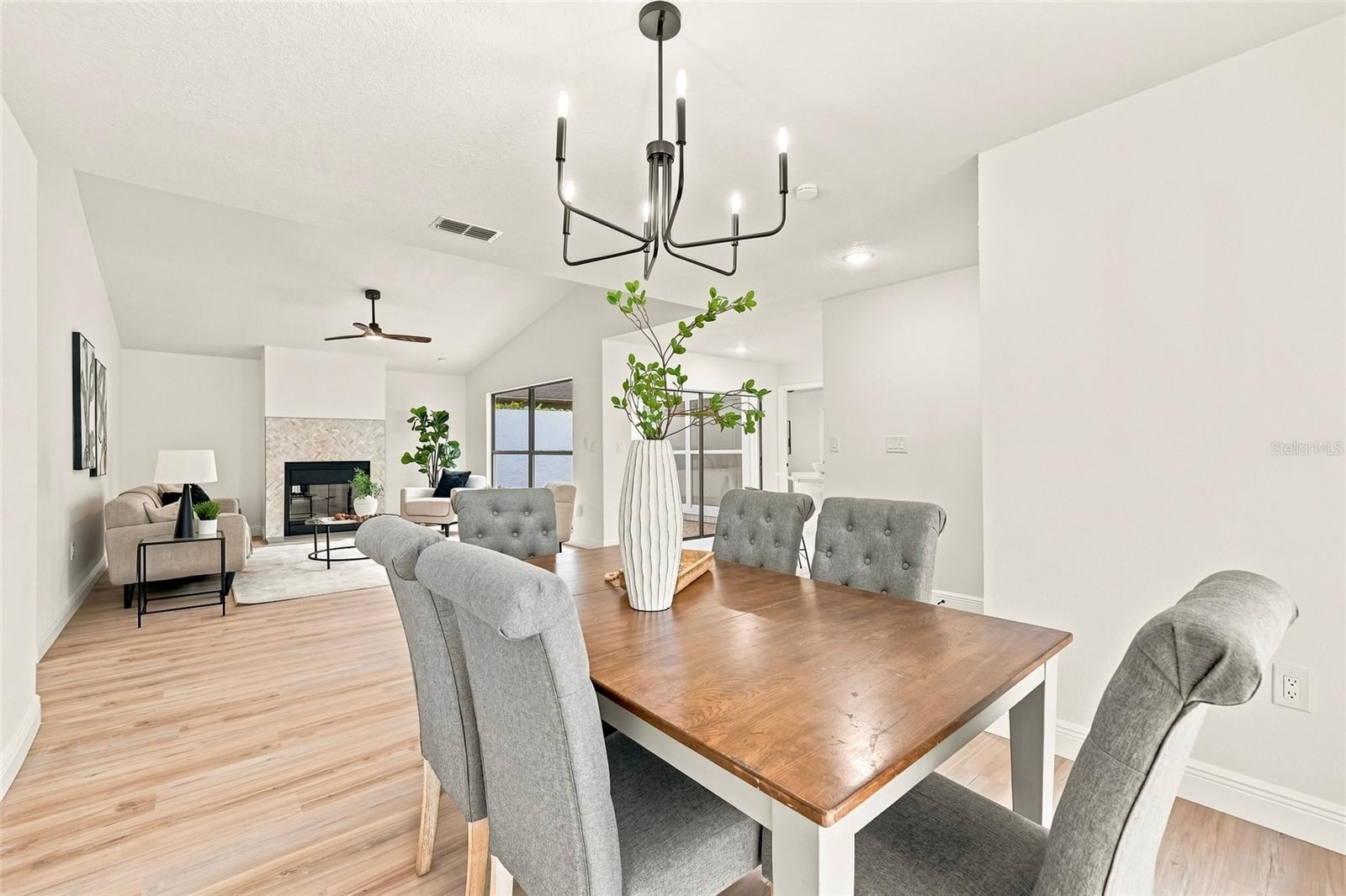 743 BONNIE BLVD — photo 10