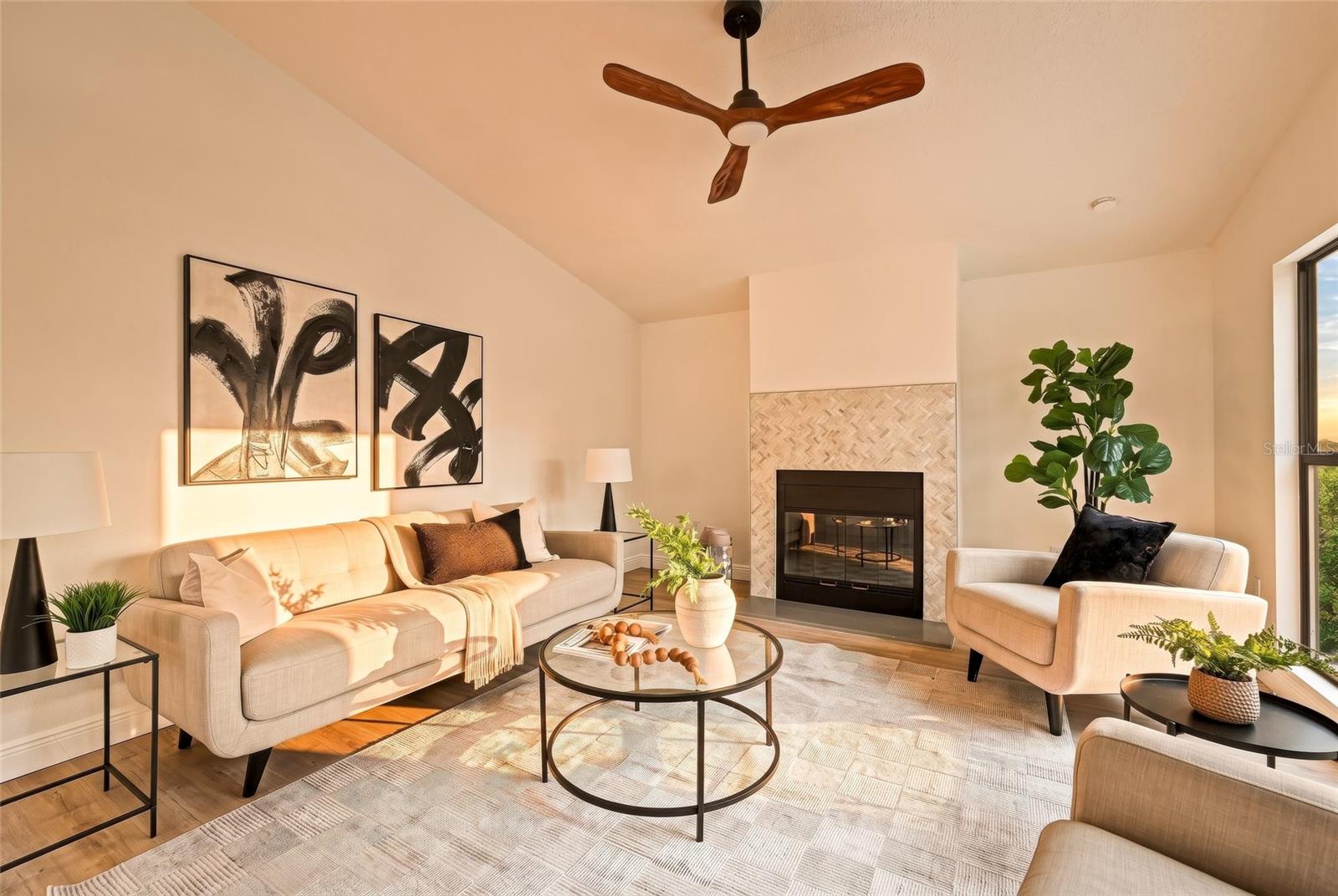 743 BONNIE BLVD — photo 4